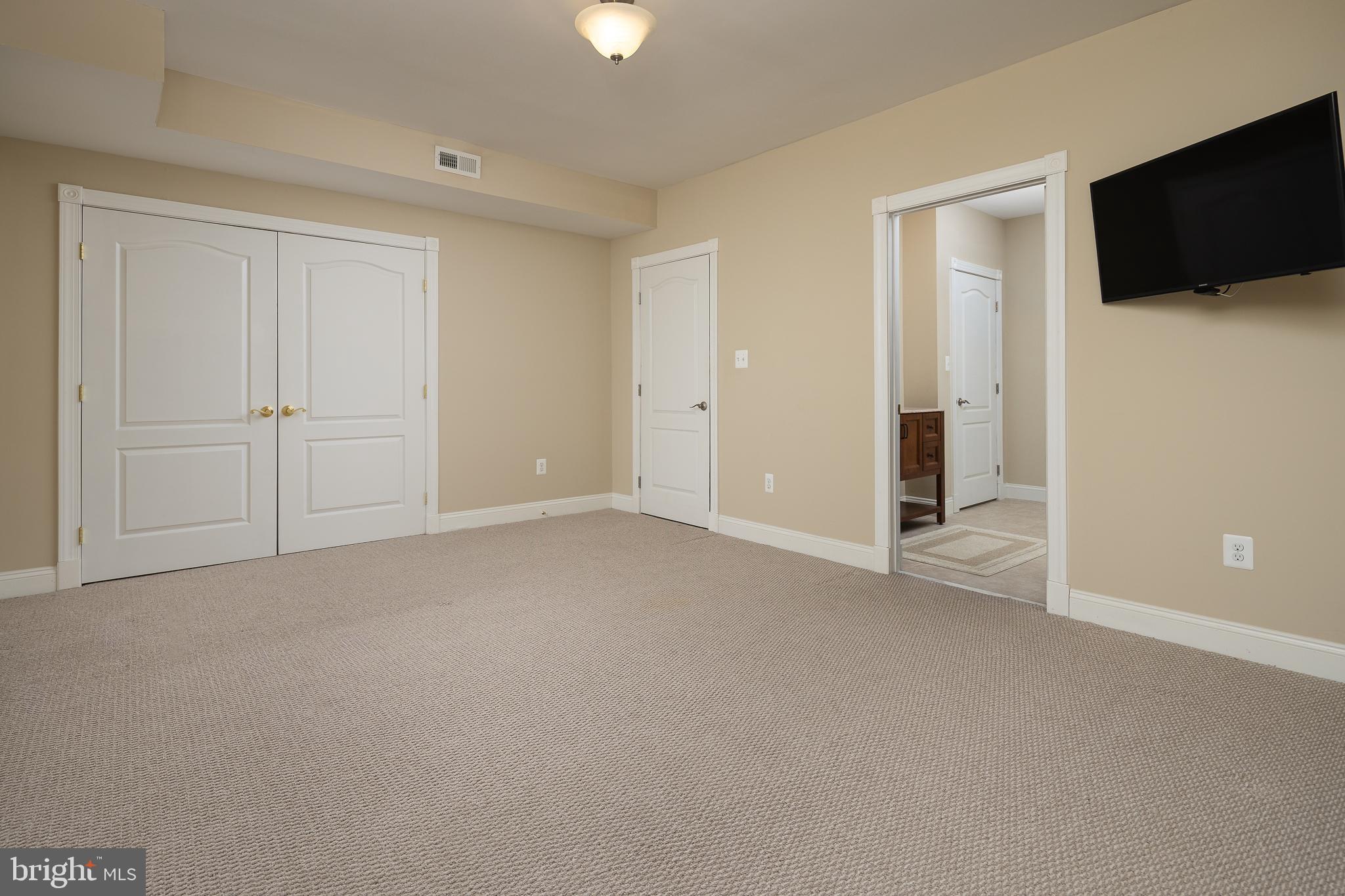 DOMINION VALLEY COUNTRY CLUB - Residential