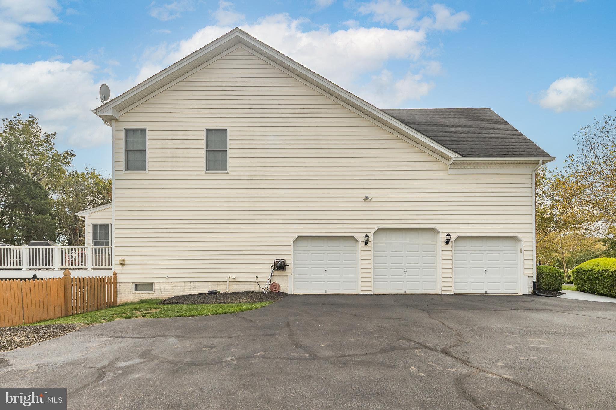 5361 BOWERS HILL DRIVE