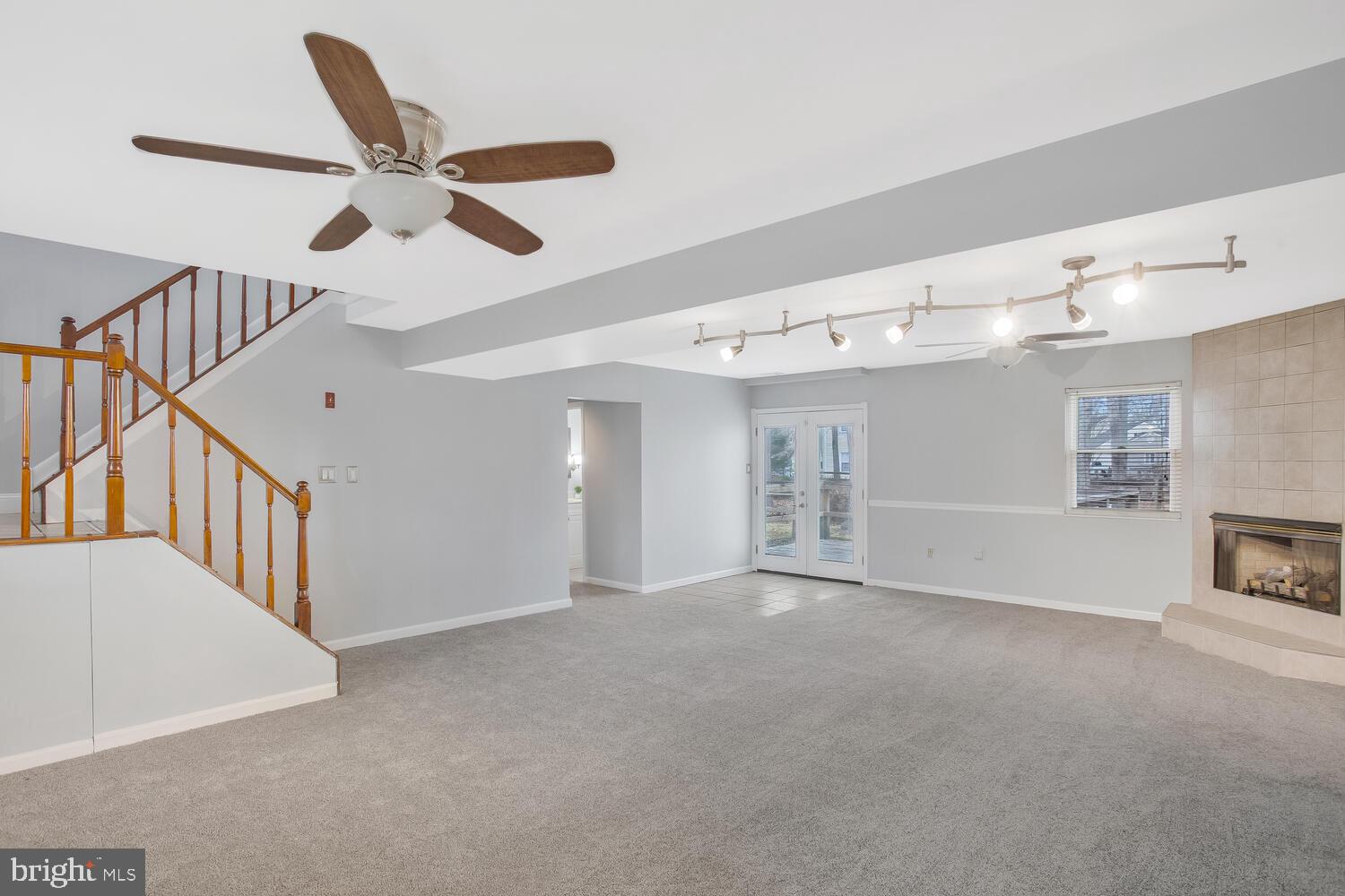 BANNISTER - Residential