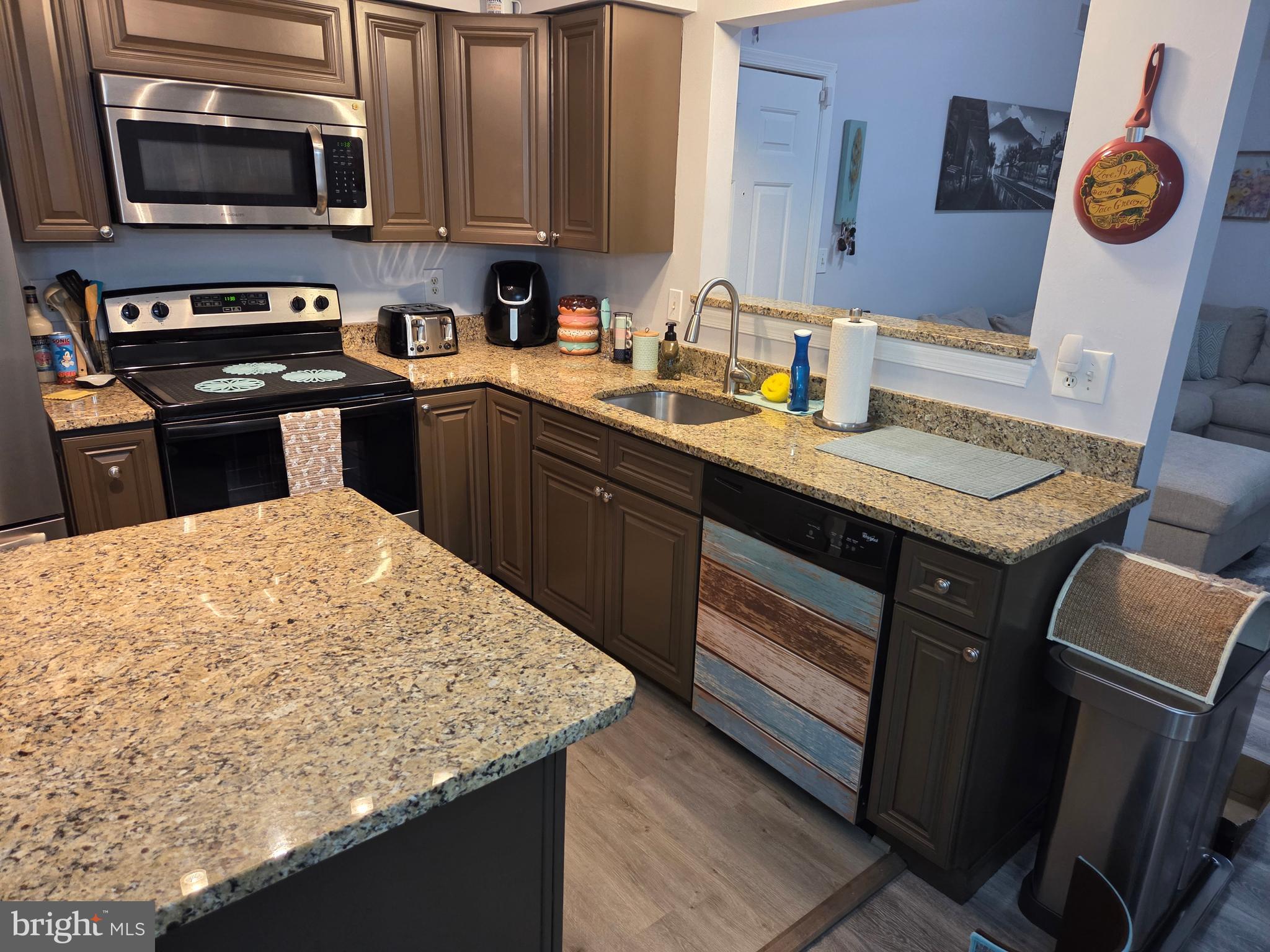 WATERS HOUSE - Residential Lease