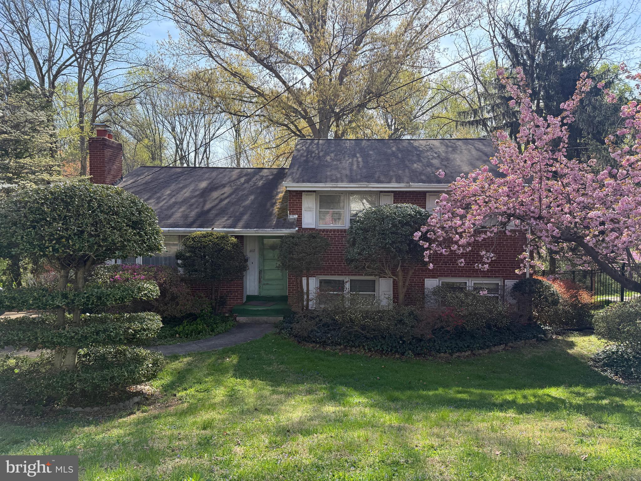 BROYHILL LANGLEY ESTATES - Residential