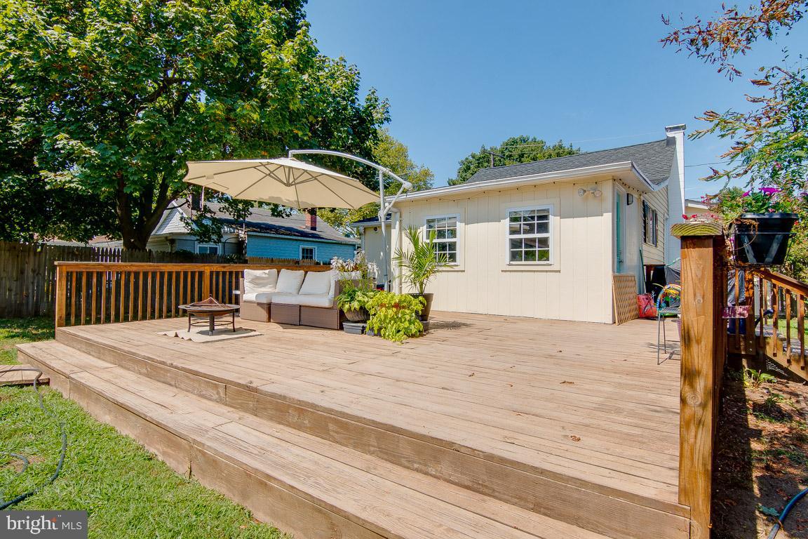 RIVIERA BEACH - Residential