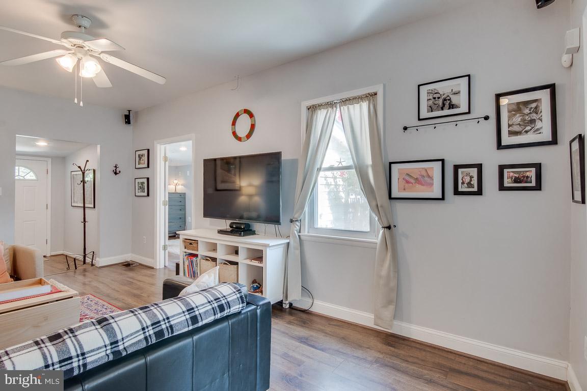 RIVIERA BEACH - Residential