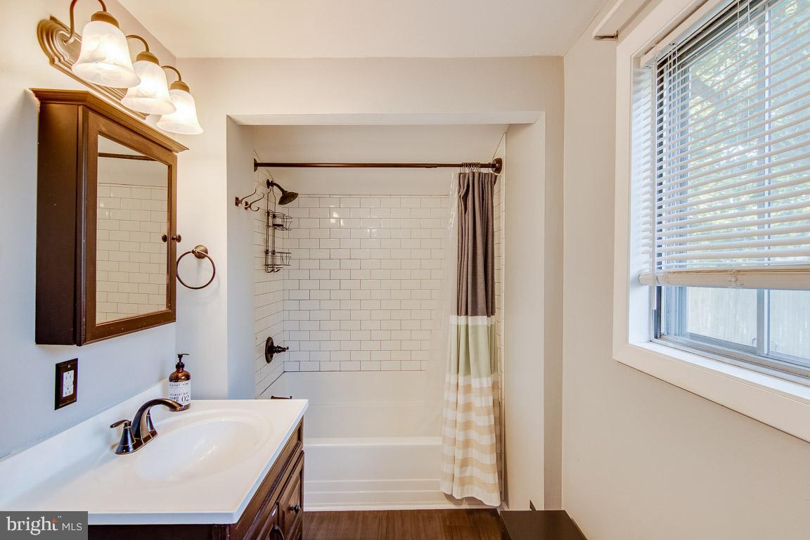 RIVIERA BEACH - Residential