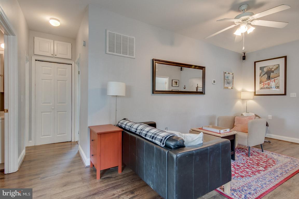 RIVIERA BEACH - Residential