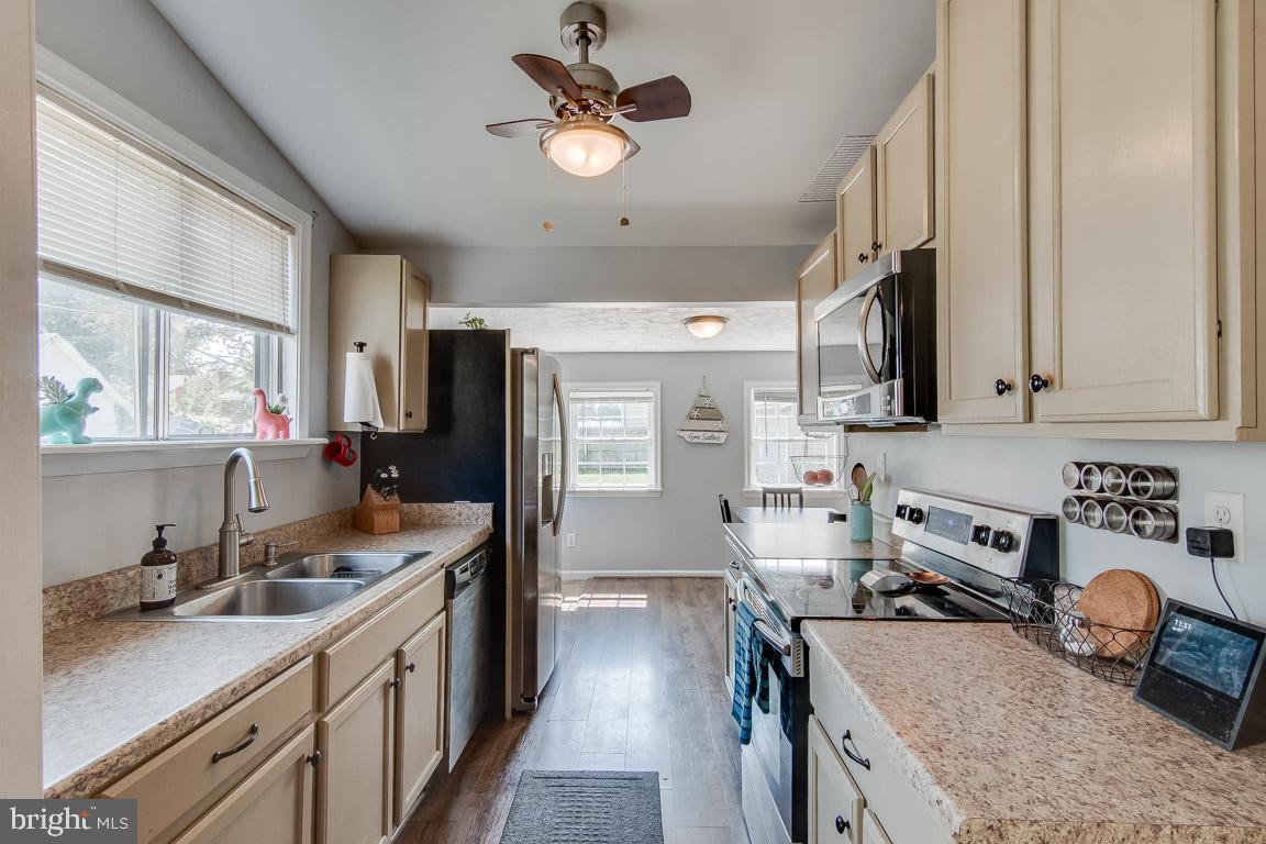 RIVIERA BEACH - Residential