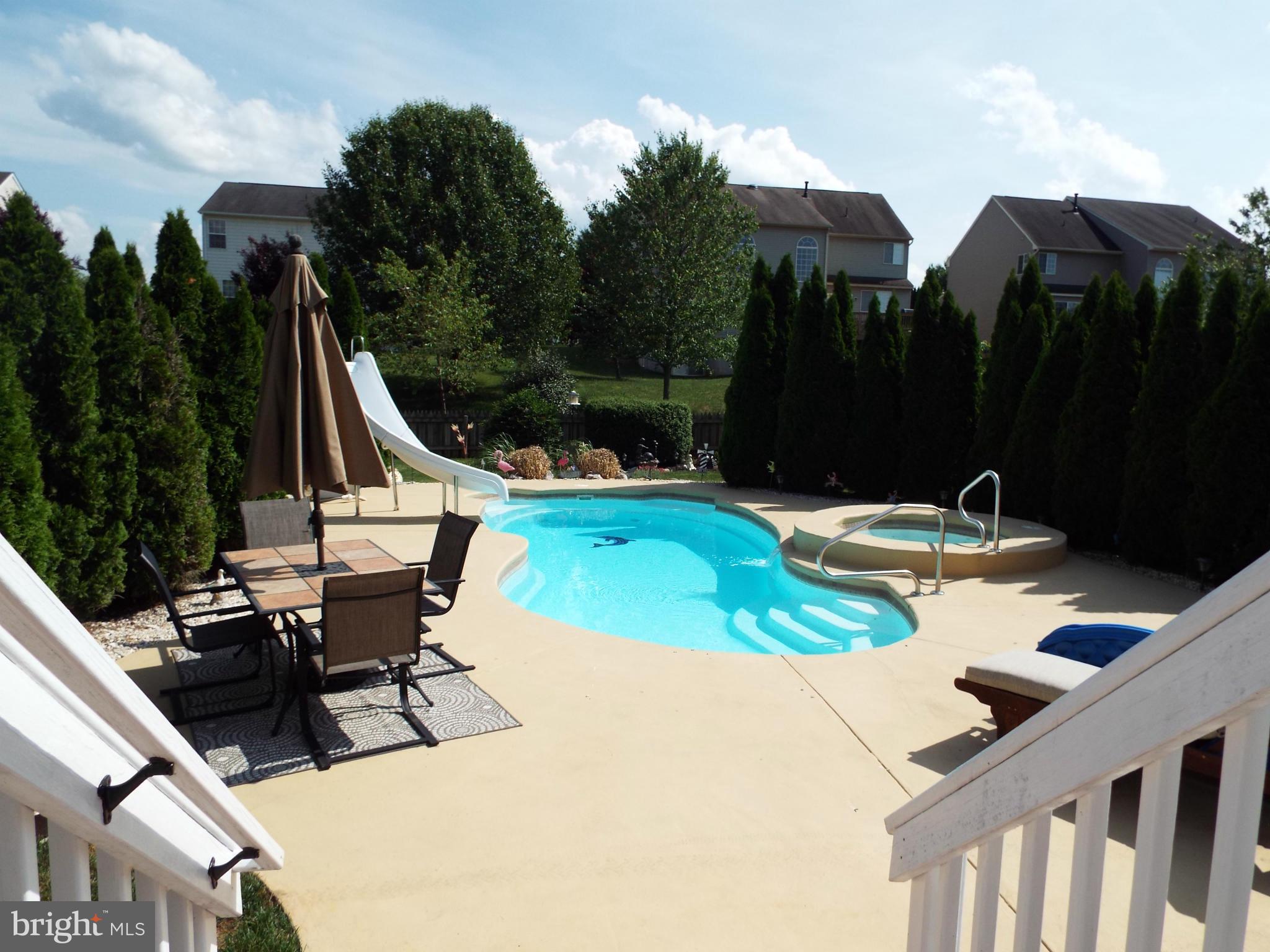 AUTUMN RIDGE - Residential