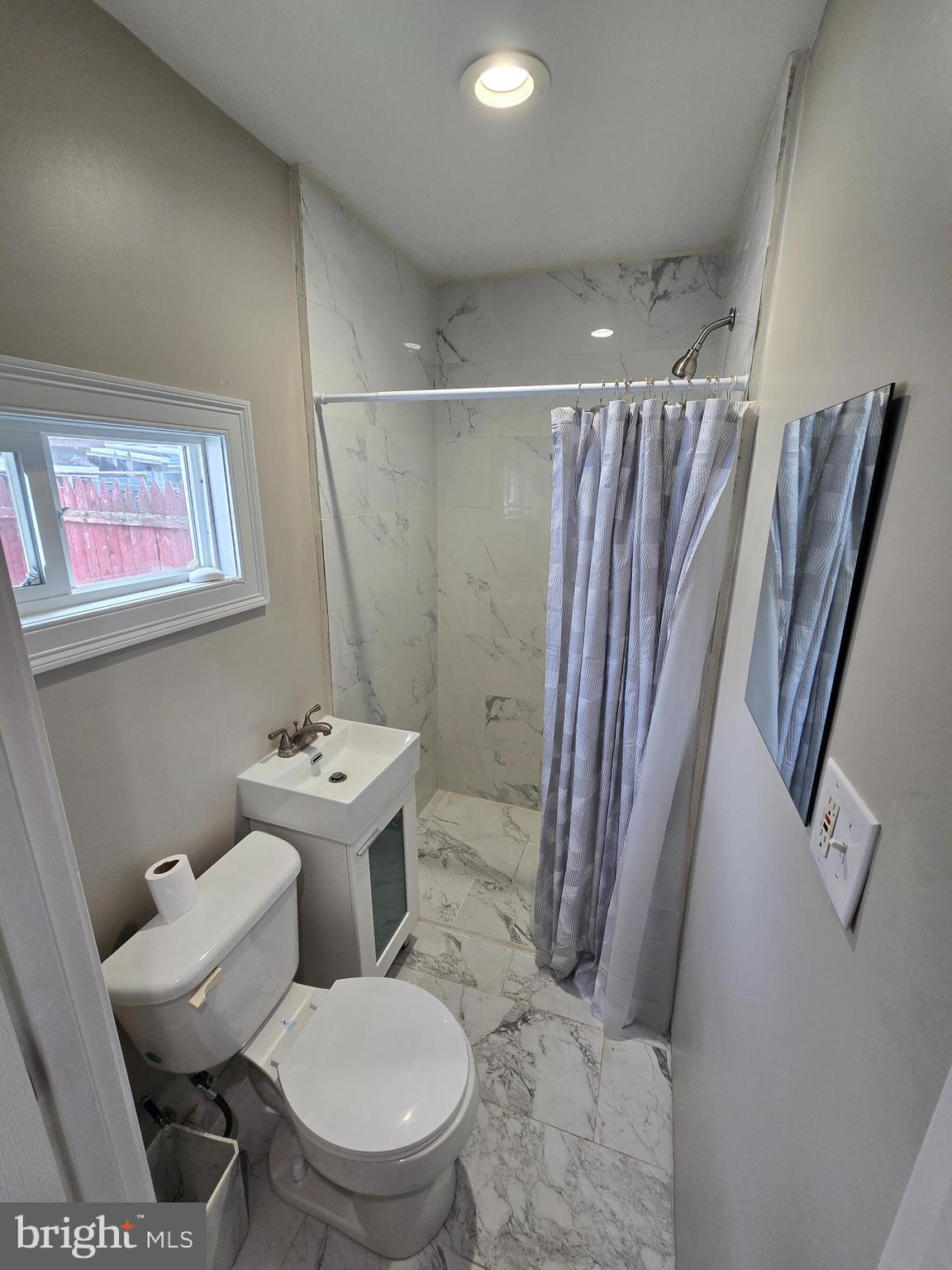 READING - Residential Lease