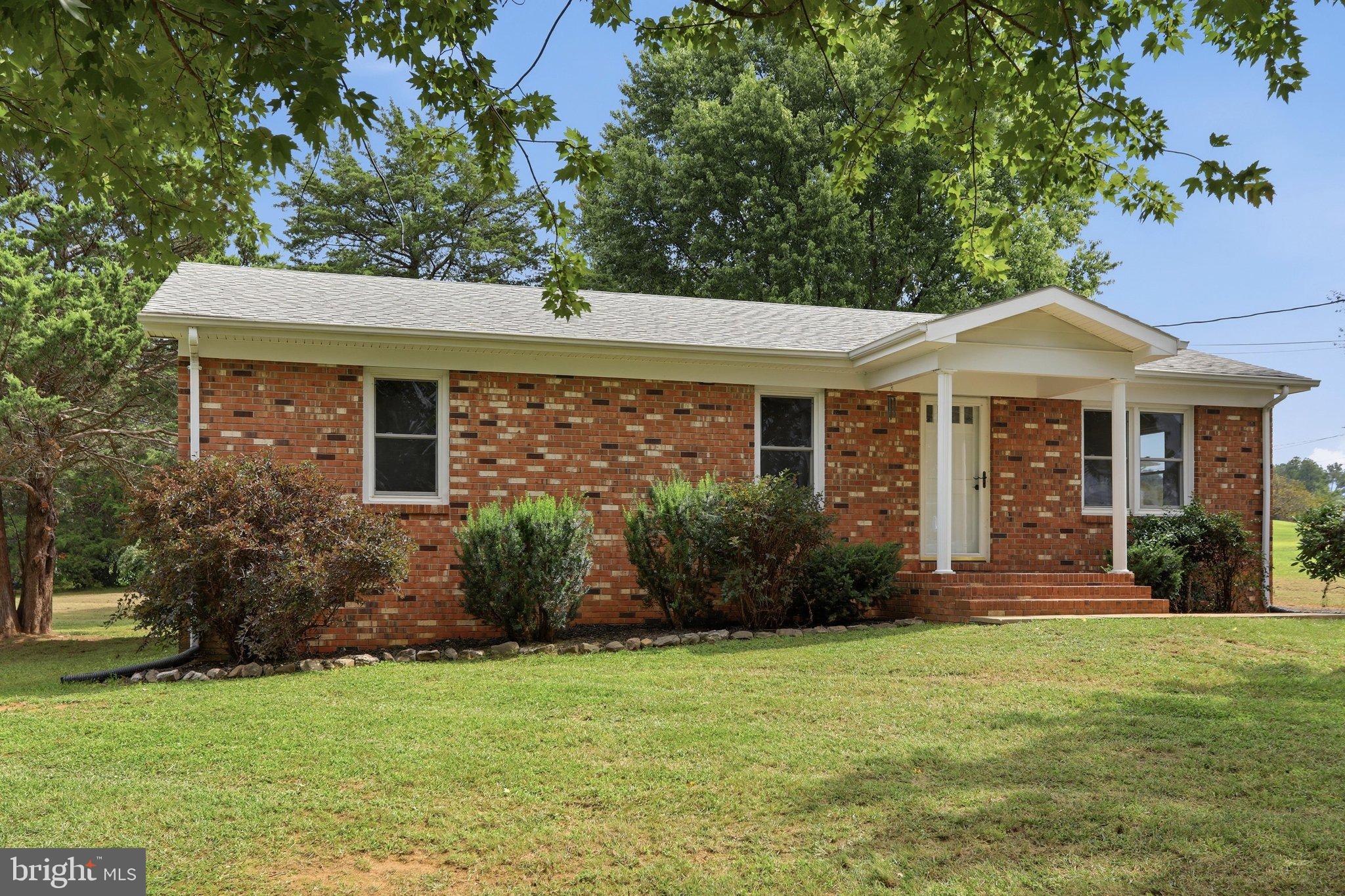2 MASSANUTTEN PLACE