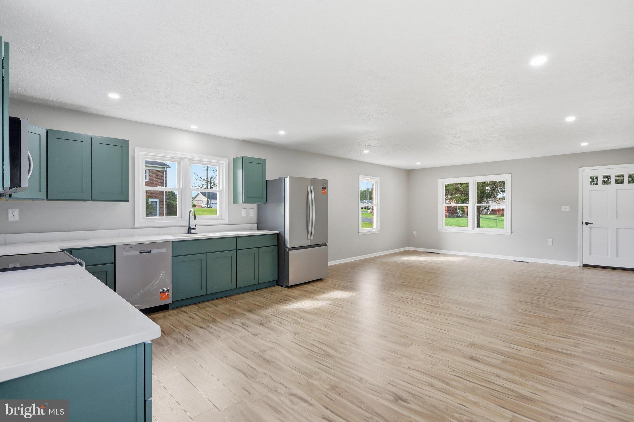 2 MASSANUTTEN PLACE