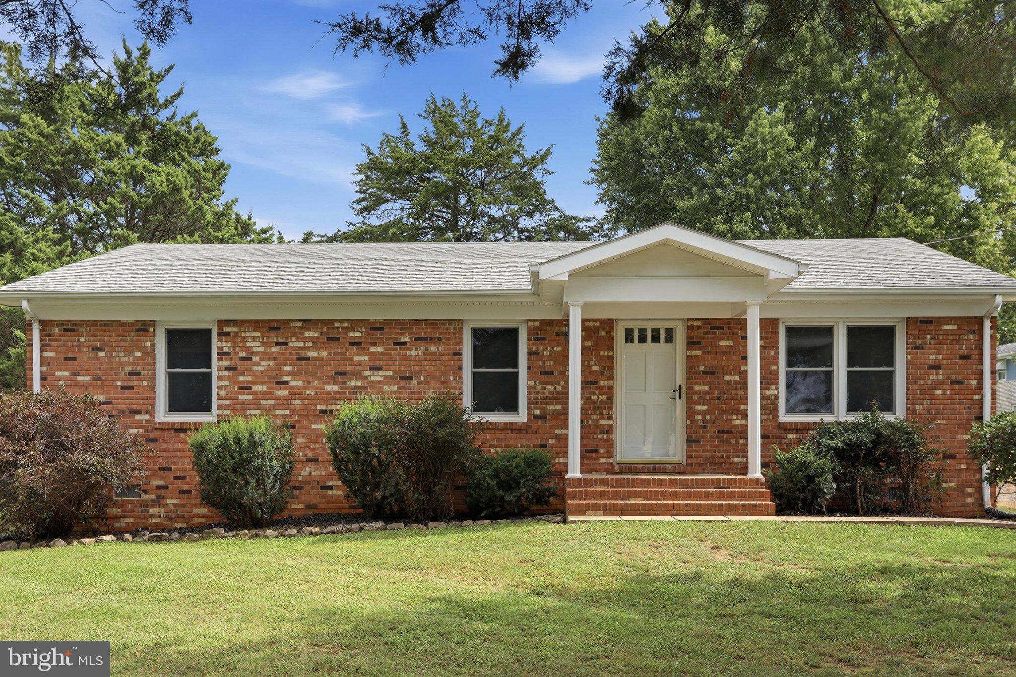 2 MASSANUTTEN PLACE