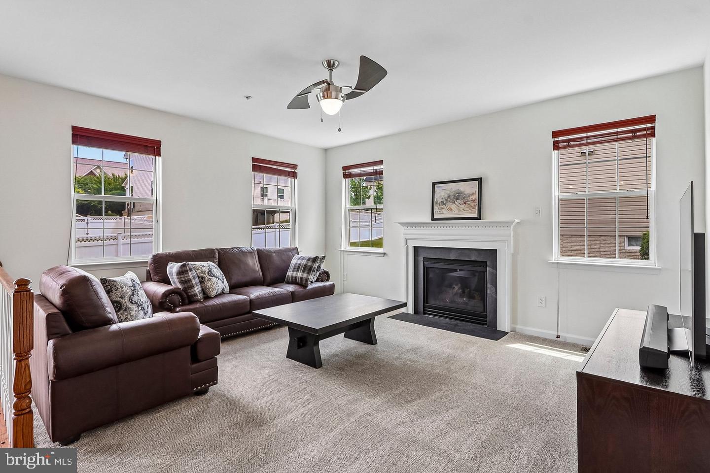 2741 EUSTON COURT