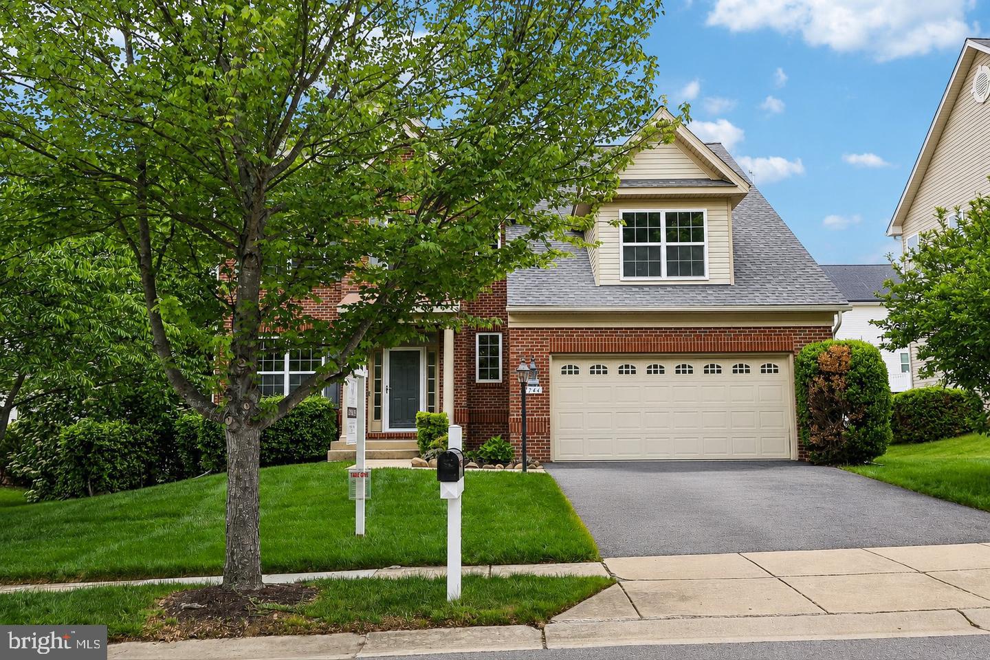 2741 EUSTON COURT