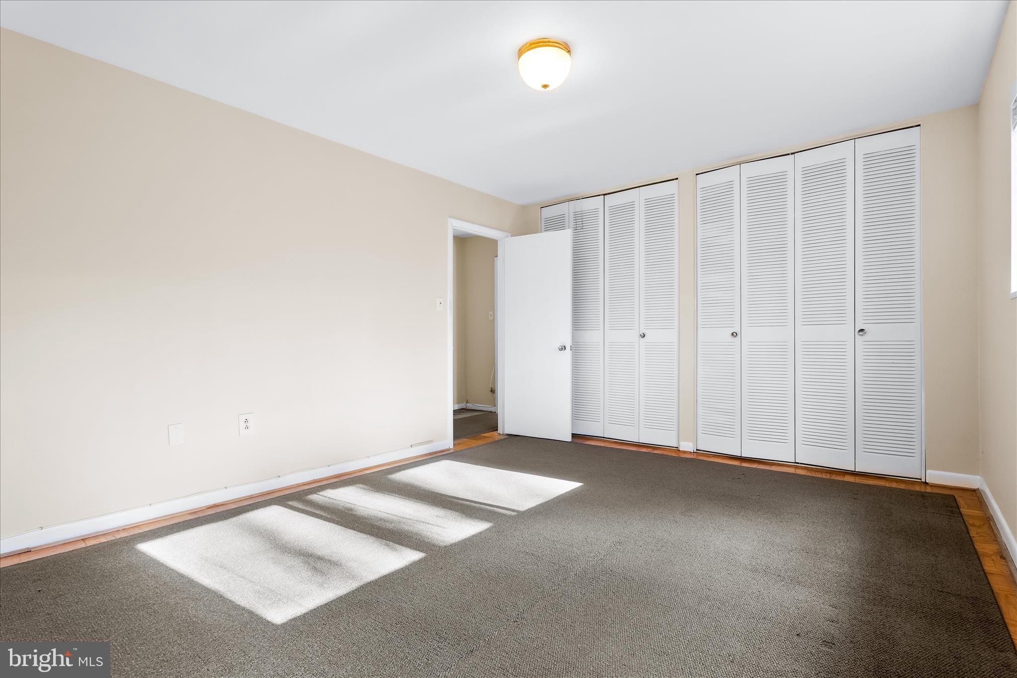 PARKSIDE CONDOMINIUMS - Residential Lease