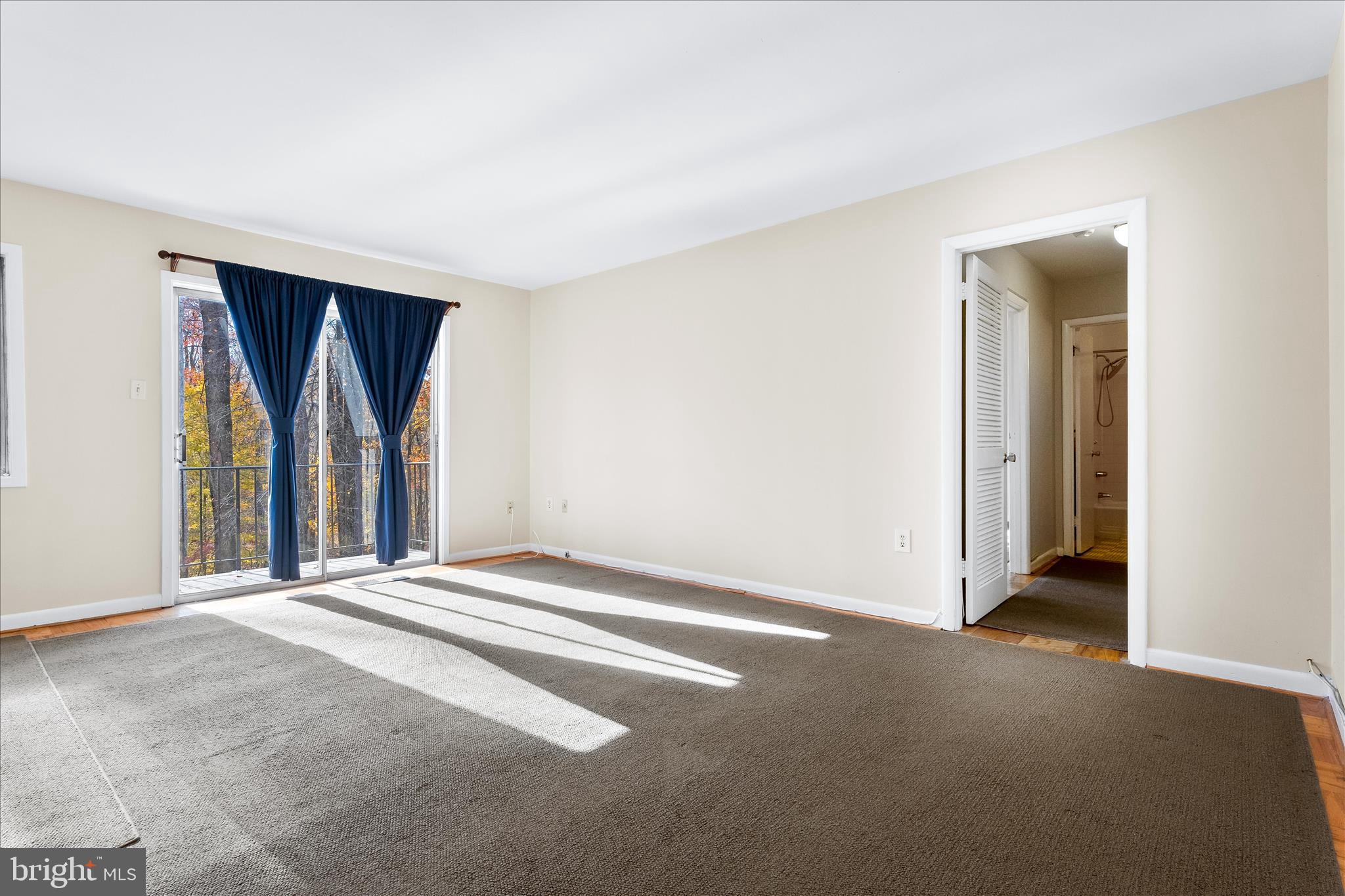 PARKSIDE CONDOMINIUMS - Residential Lease