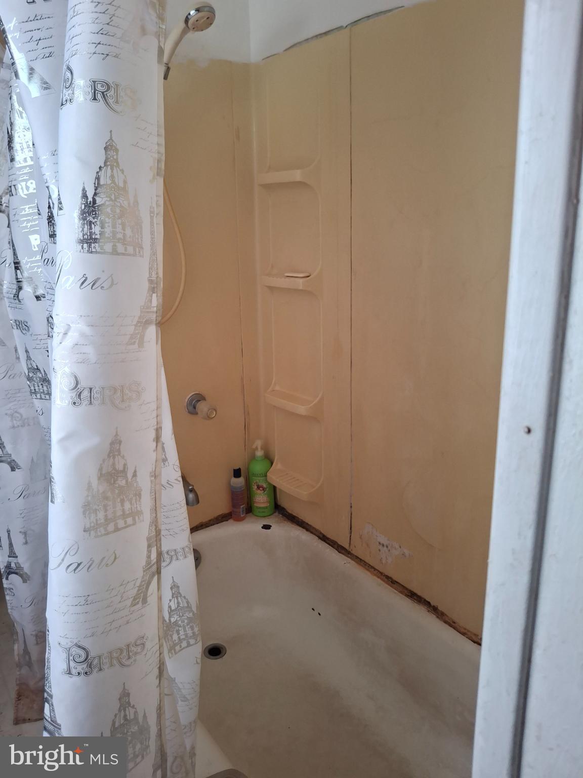 SOUTH END - Residential