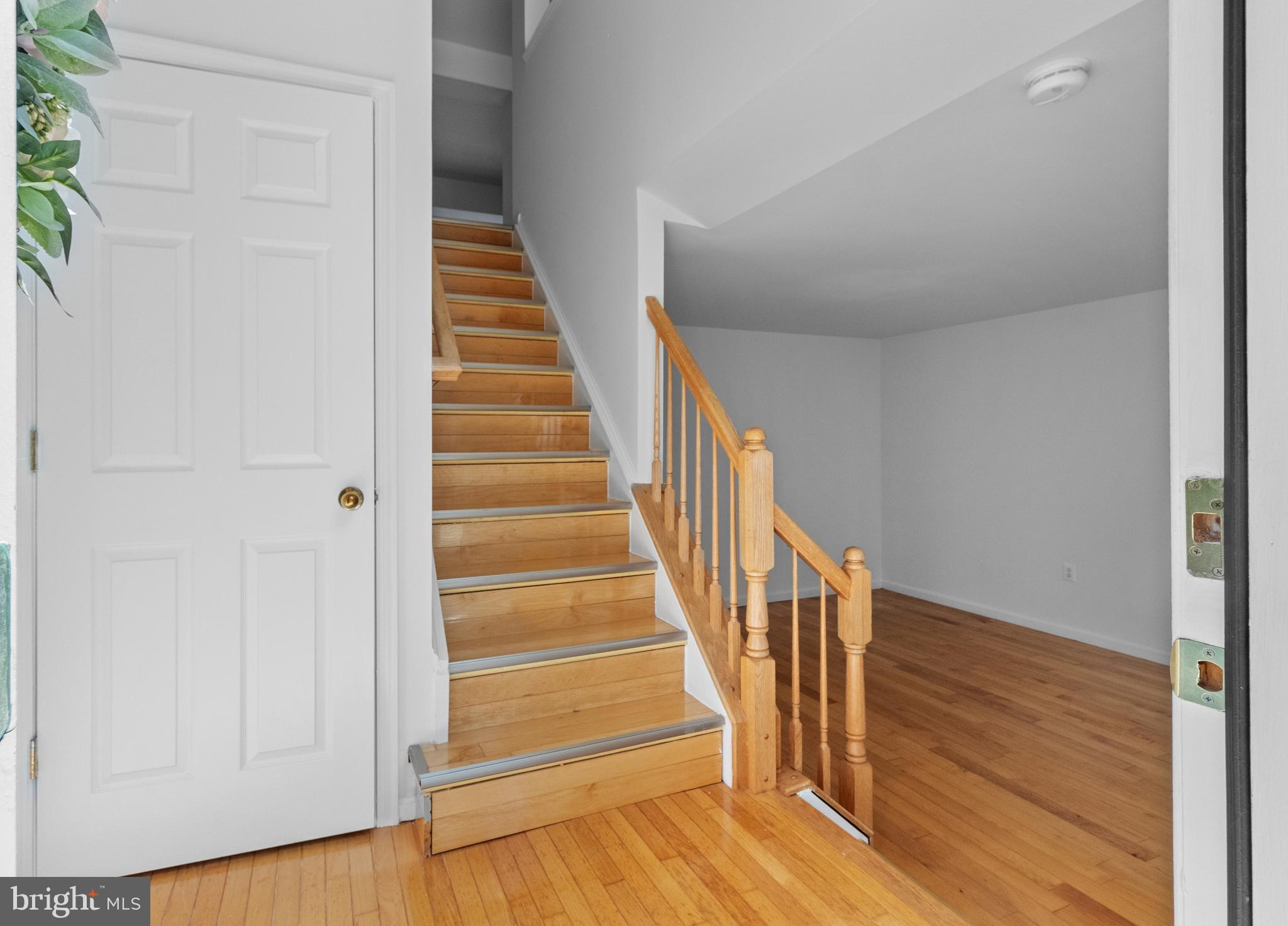 4081 FOUNTAINSIDE LANE