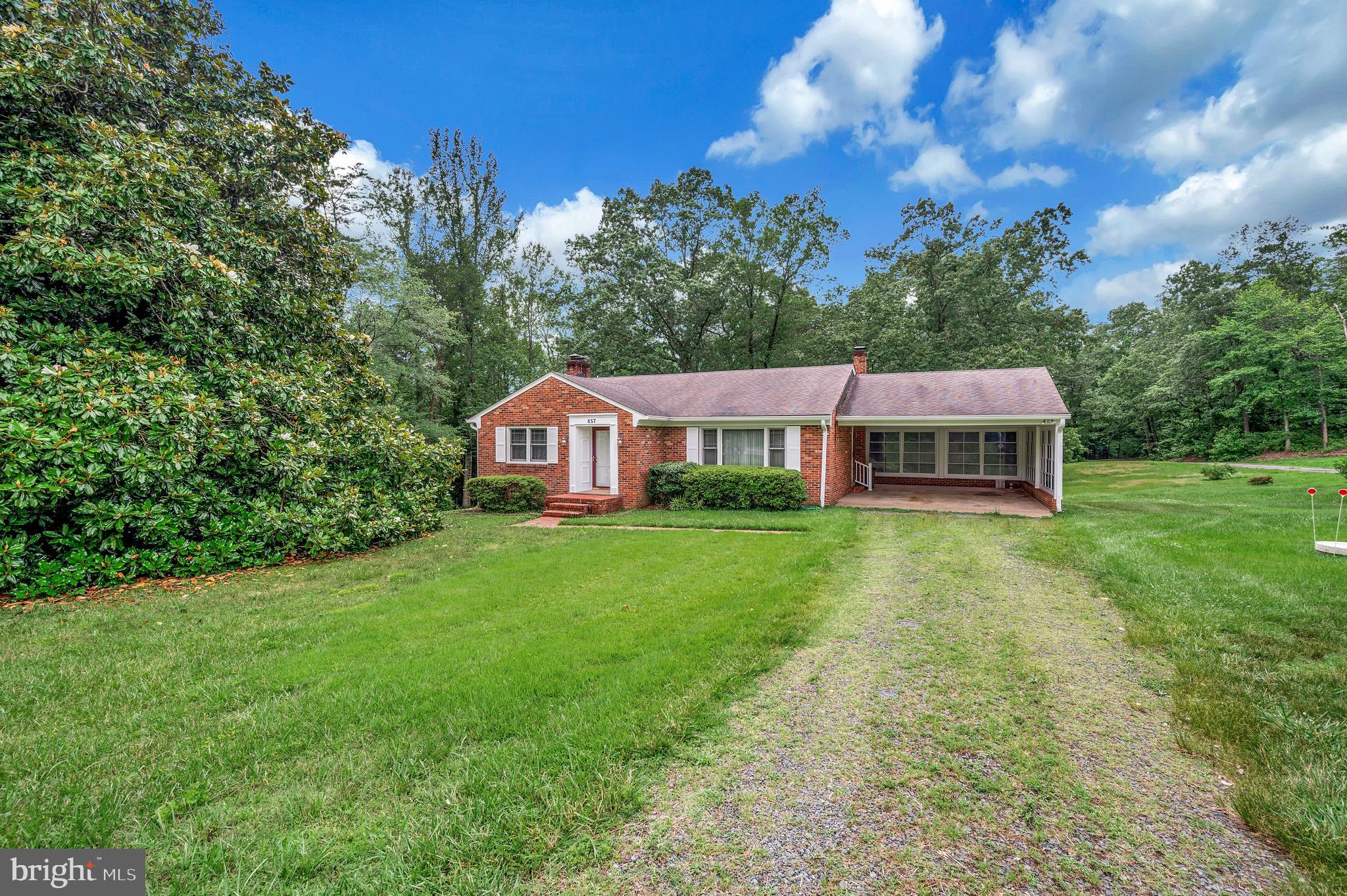 857 MOUNTAIN VIEW ROAD
