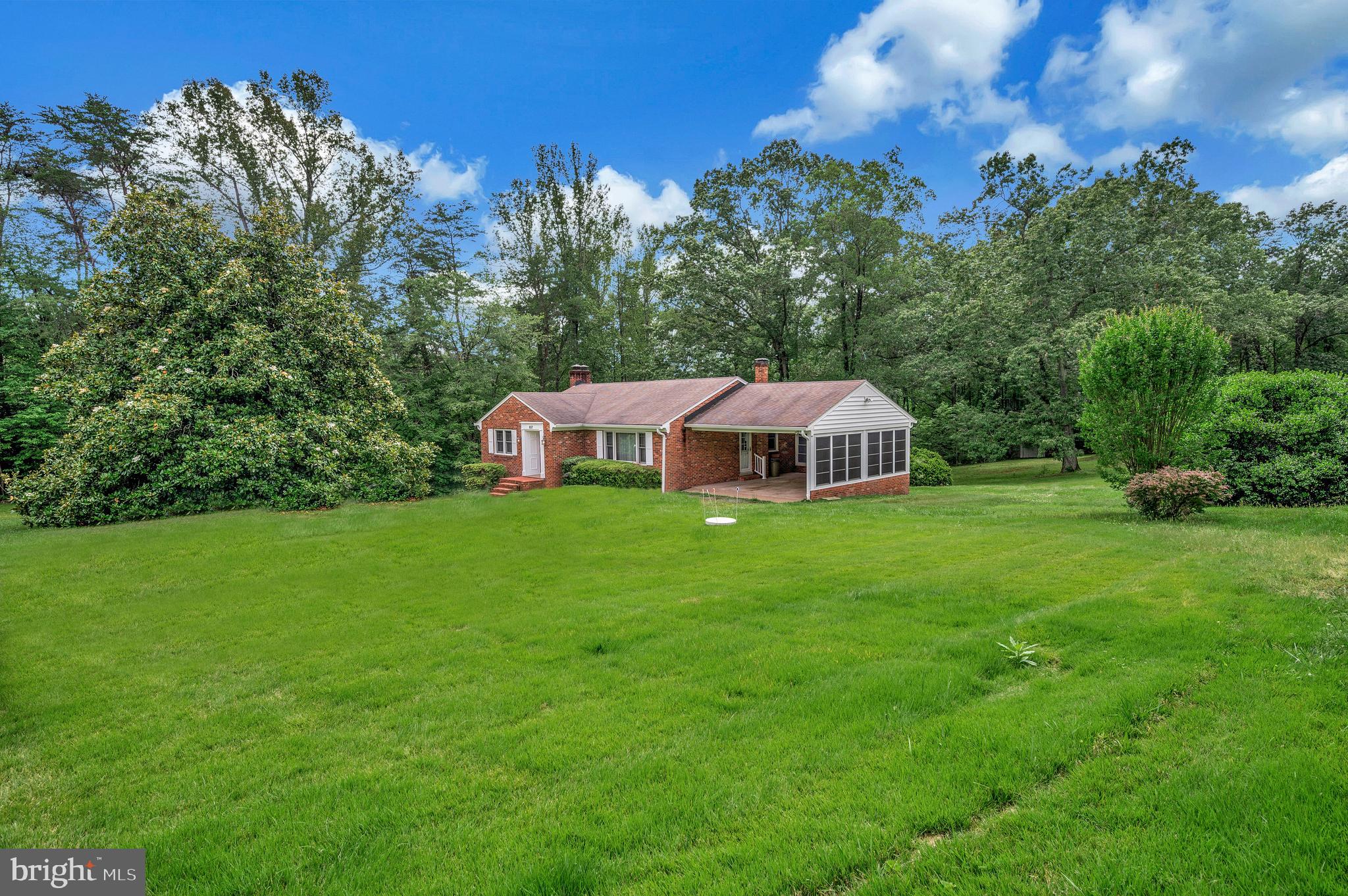 857 MOUNTAIN VIEW ROAD