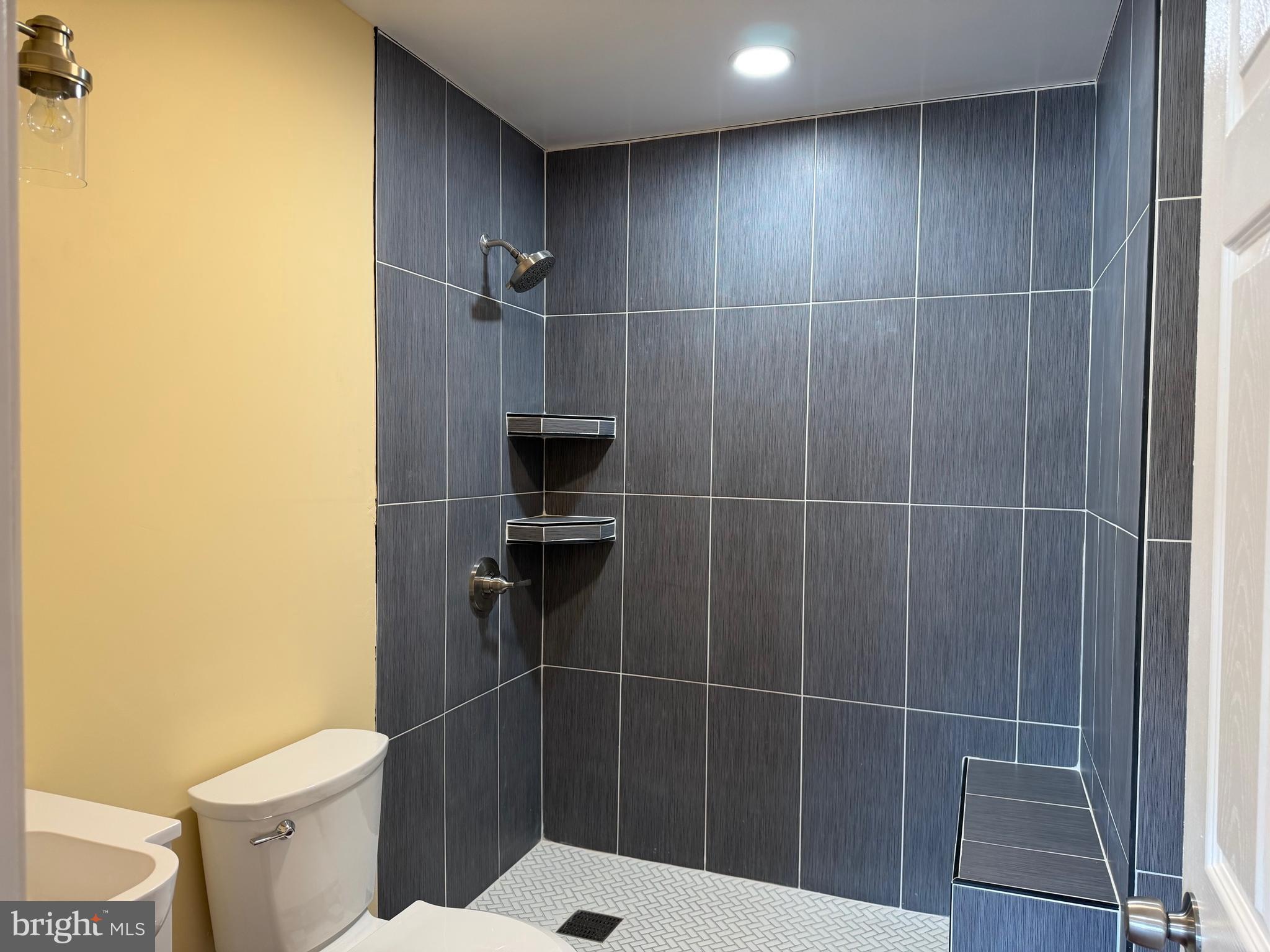 NORTH END - Residential