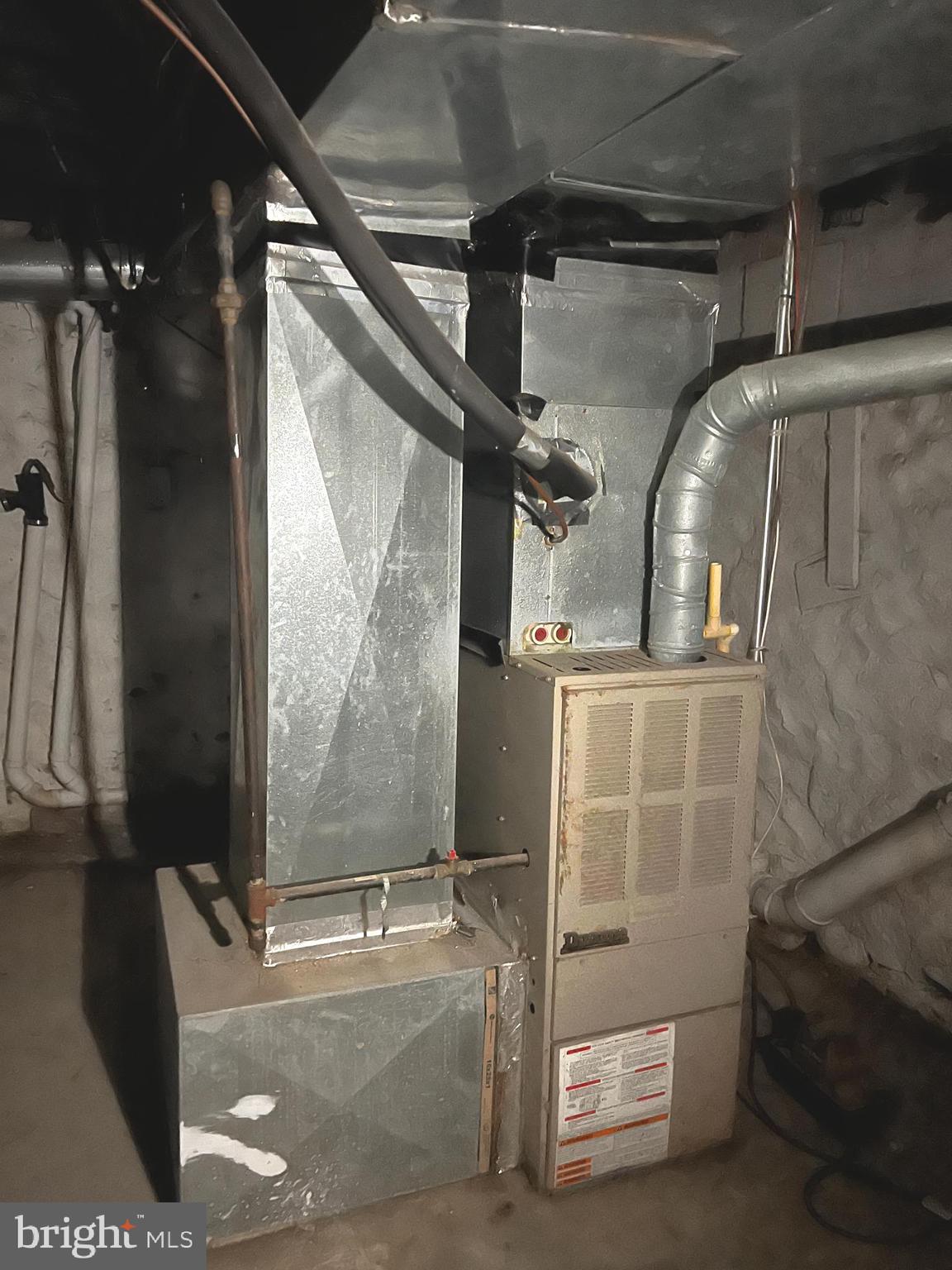 MONDAWMIN - Residential