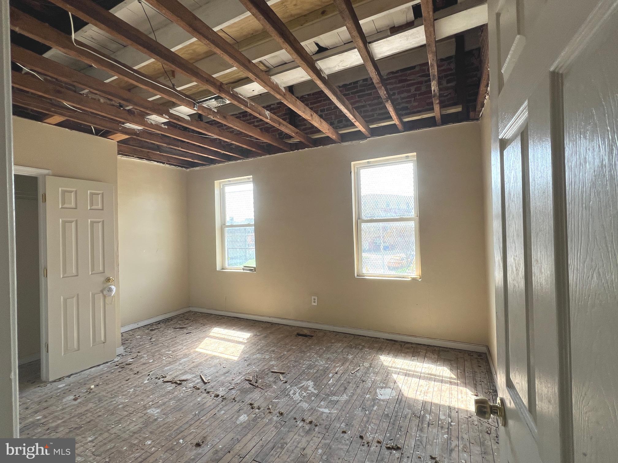 MONDAWMIN - Residential