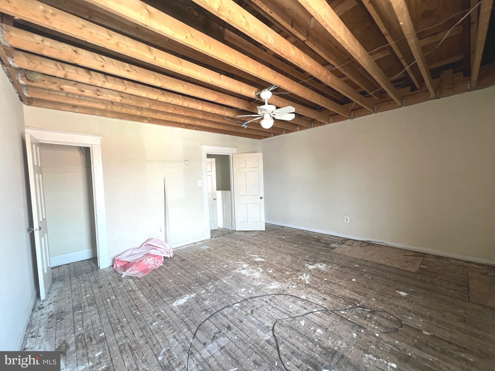 MONDAWMIN - Residential