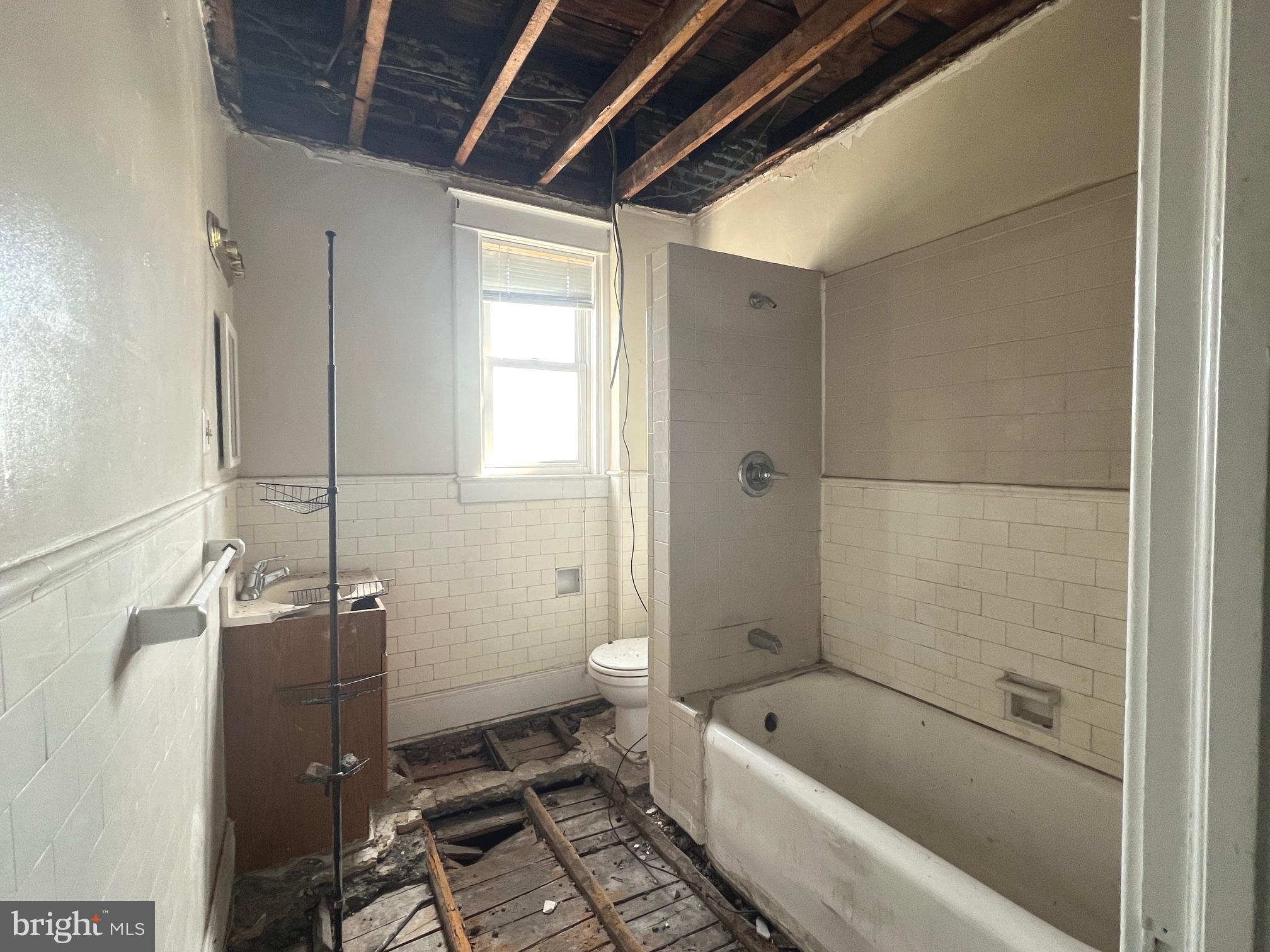 MONDAWMIN - Residential