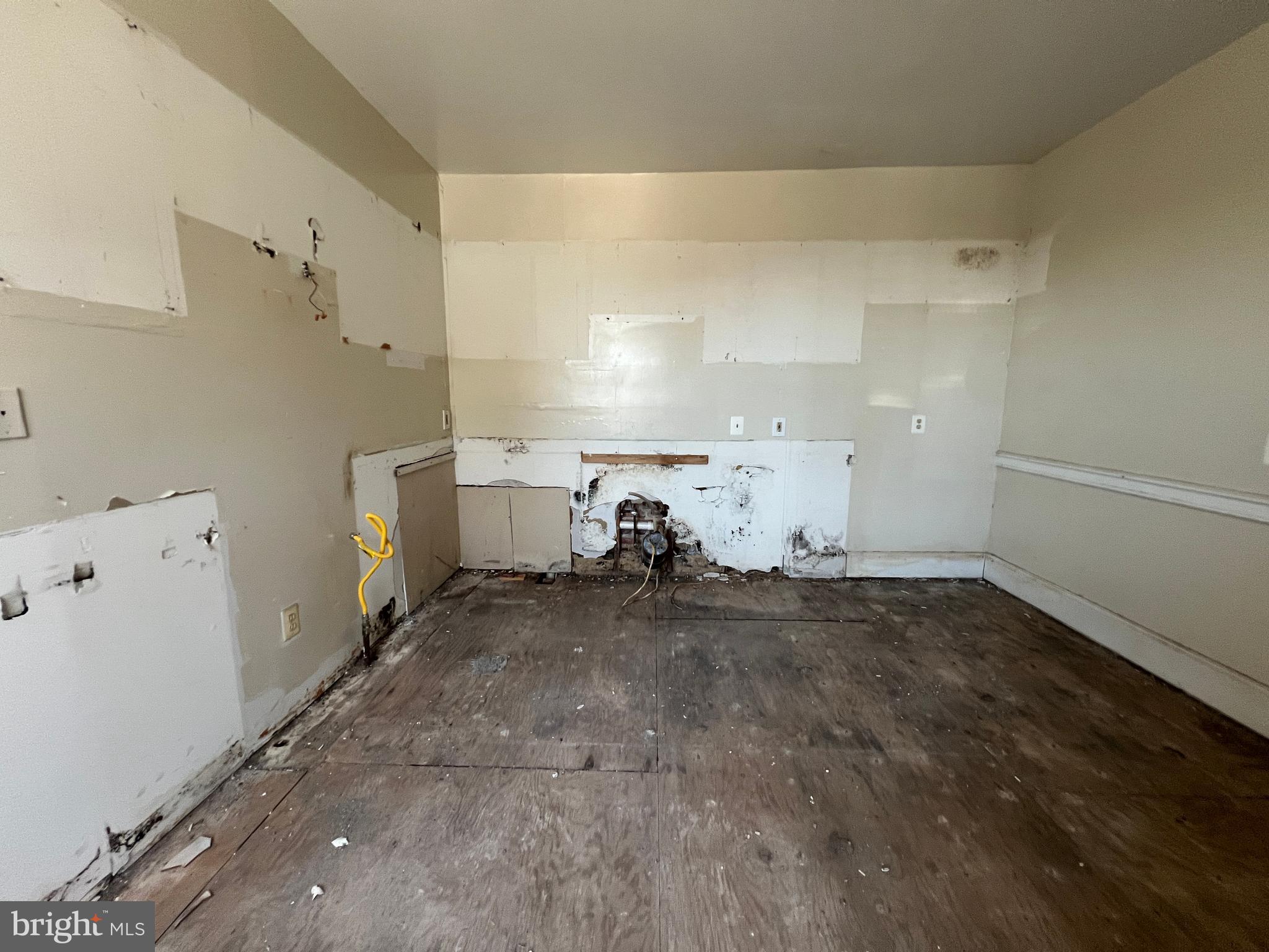 MONDAWMIN - Residential