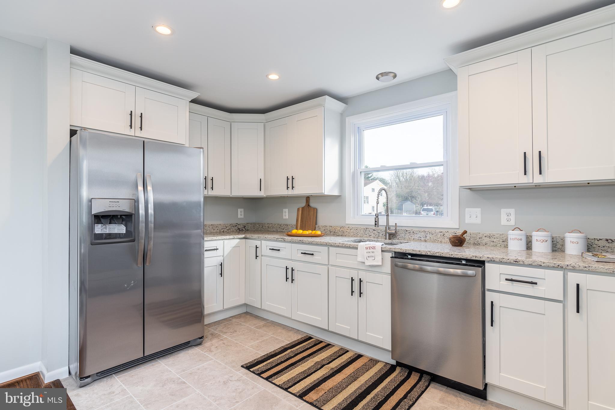 TEN ACRES - Residential