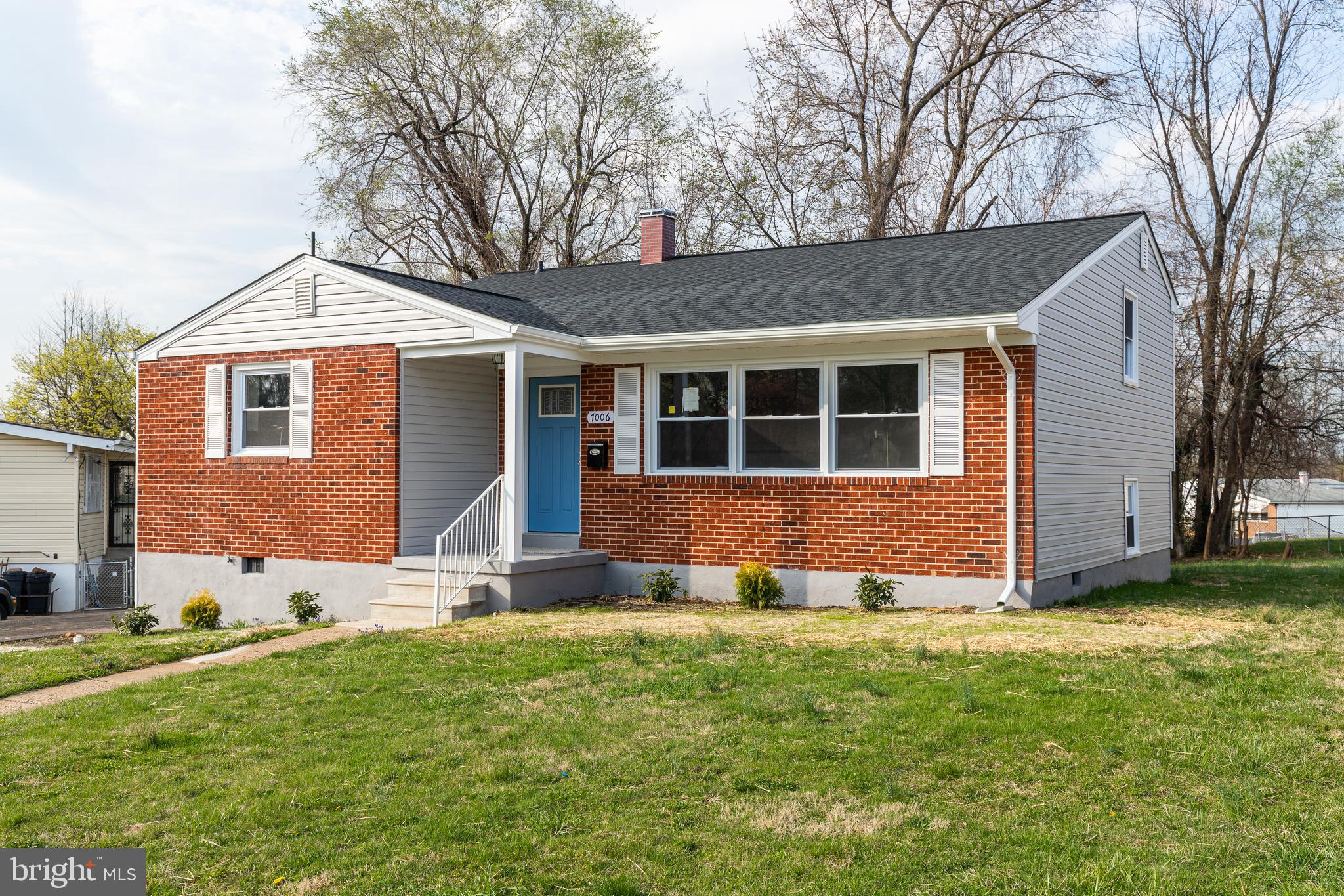 TEN ACRES - Residential