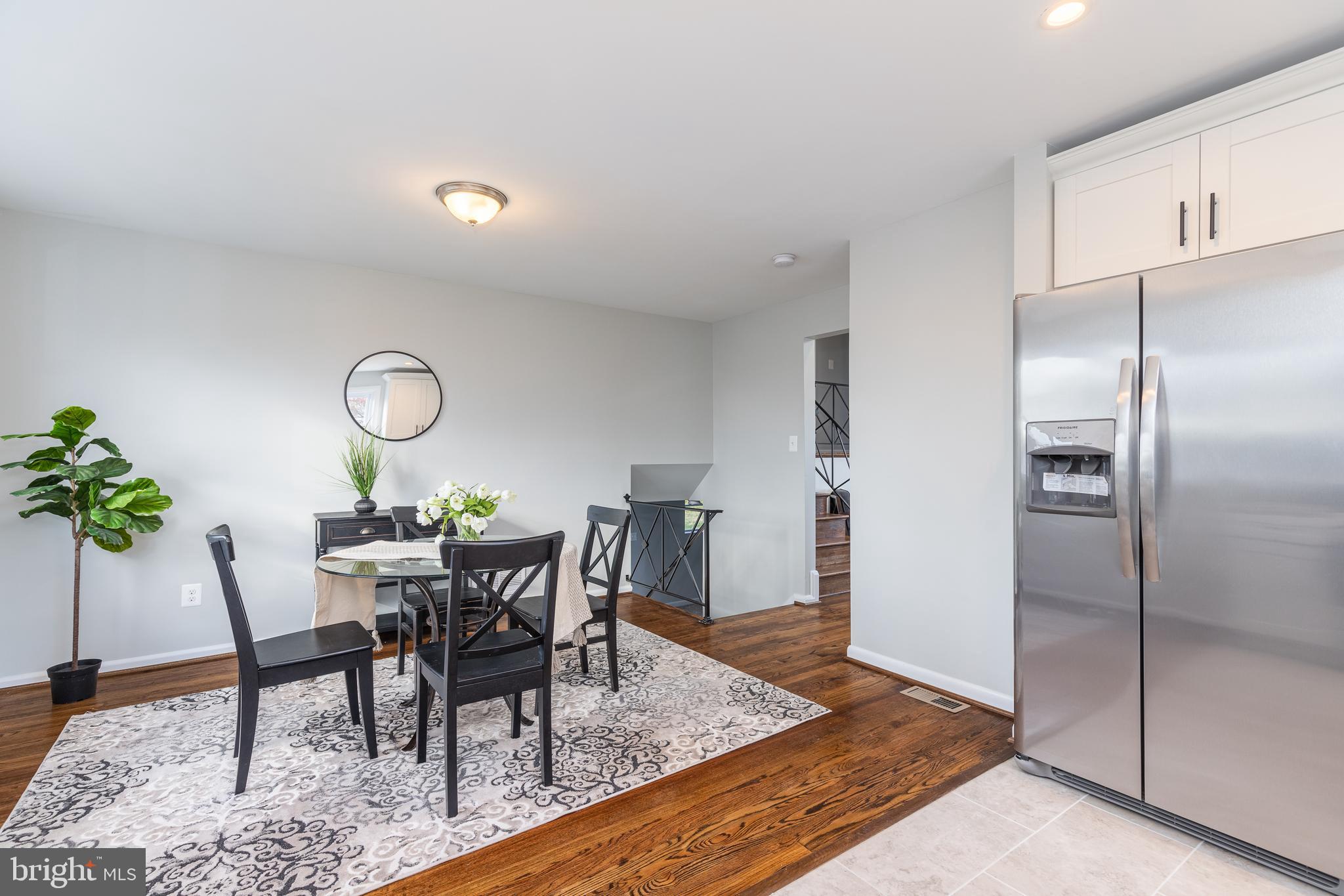 TEN ACRES - Residential