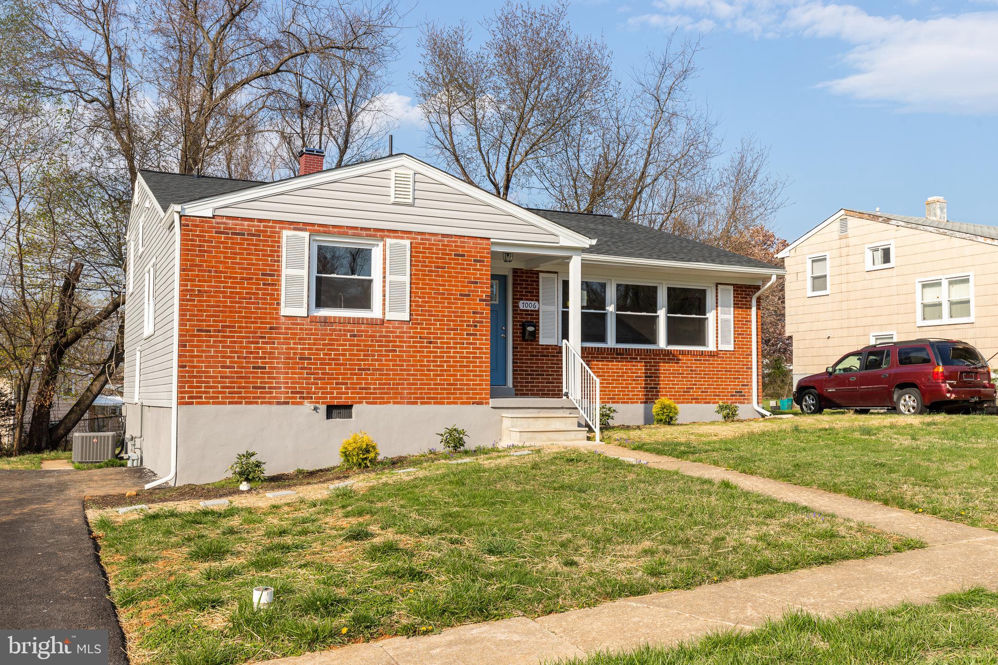 TEN ACRES - Residential