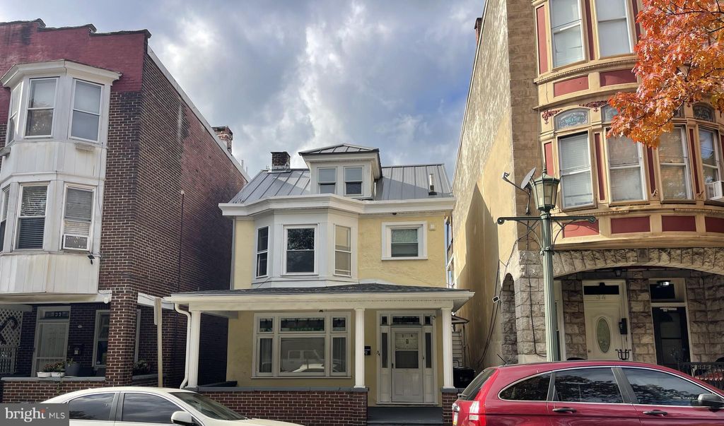 Photo of 34 N 11th Street #2ND FLOOR, READING, PA 19601 (MLS # PABK2065128)