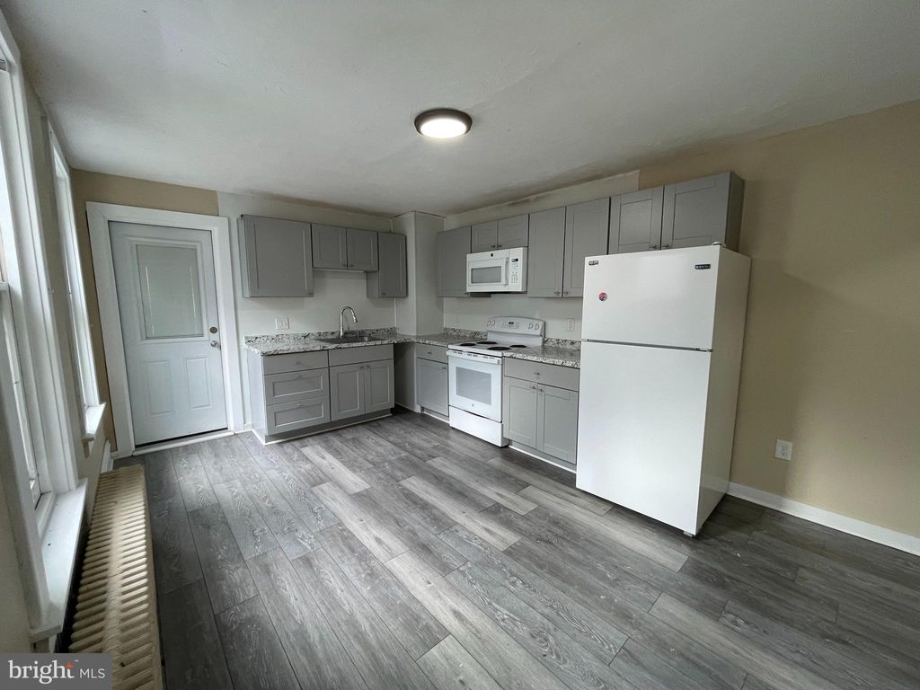 Photo of 34 N 11th Street #2ND FLOOR, READING, PA 19601 (MLS # PABK2065128)