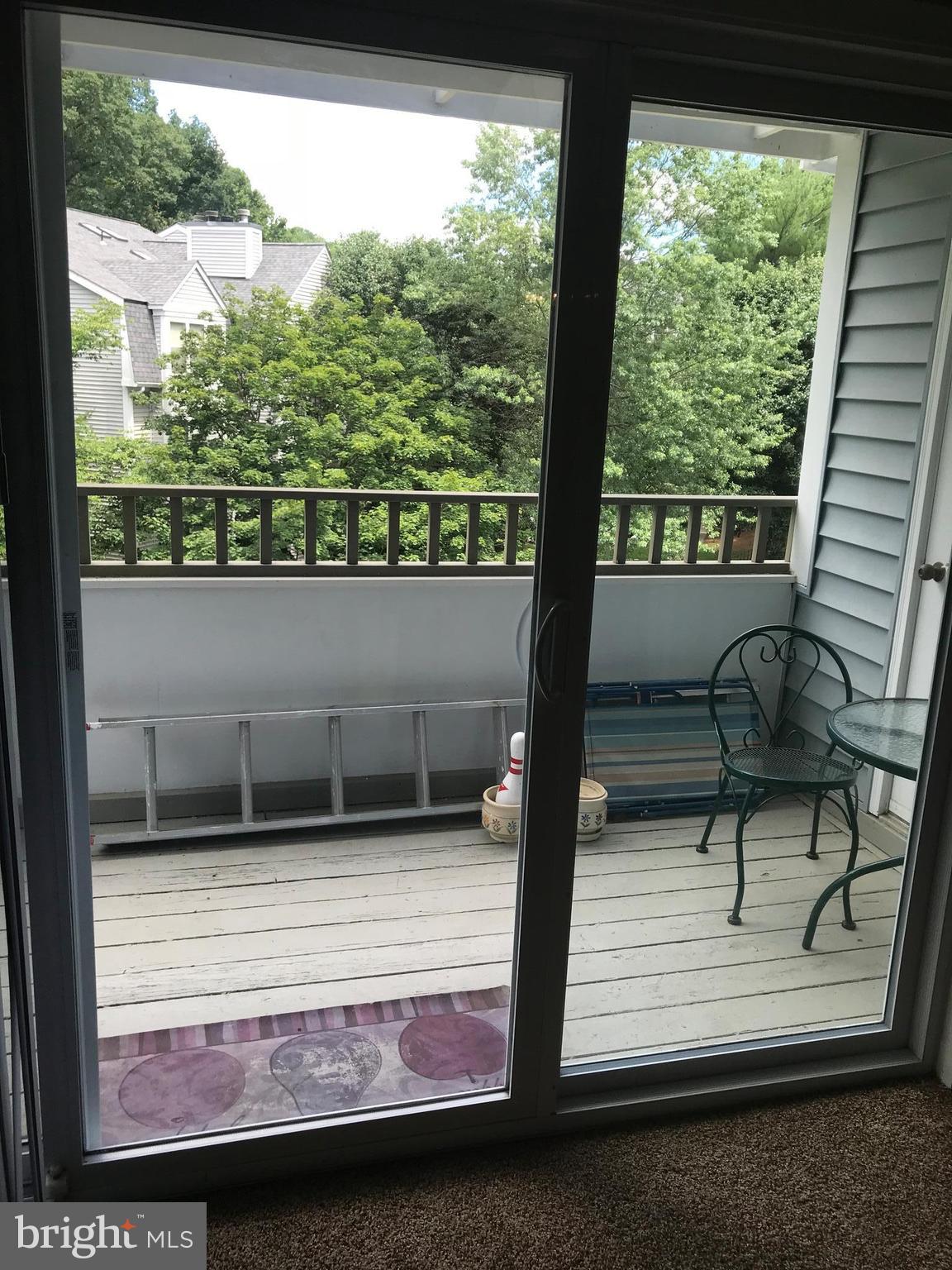 LAFAYETTE FOREST - Residential Lease