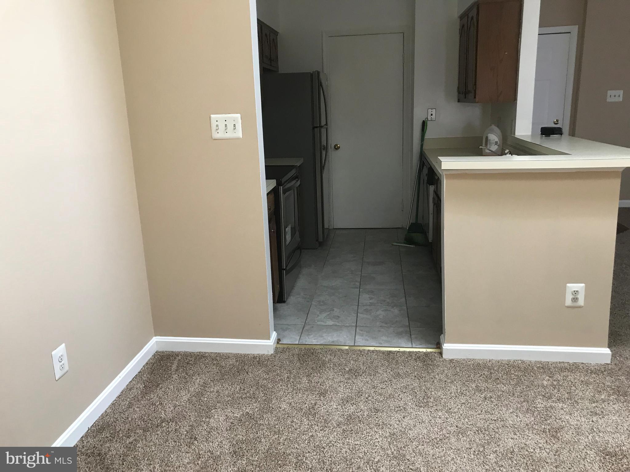 LAFAYETTE FOREST - Residential Lease