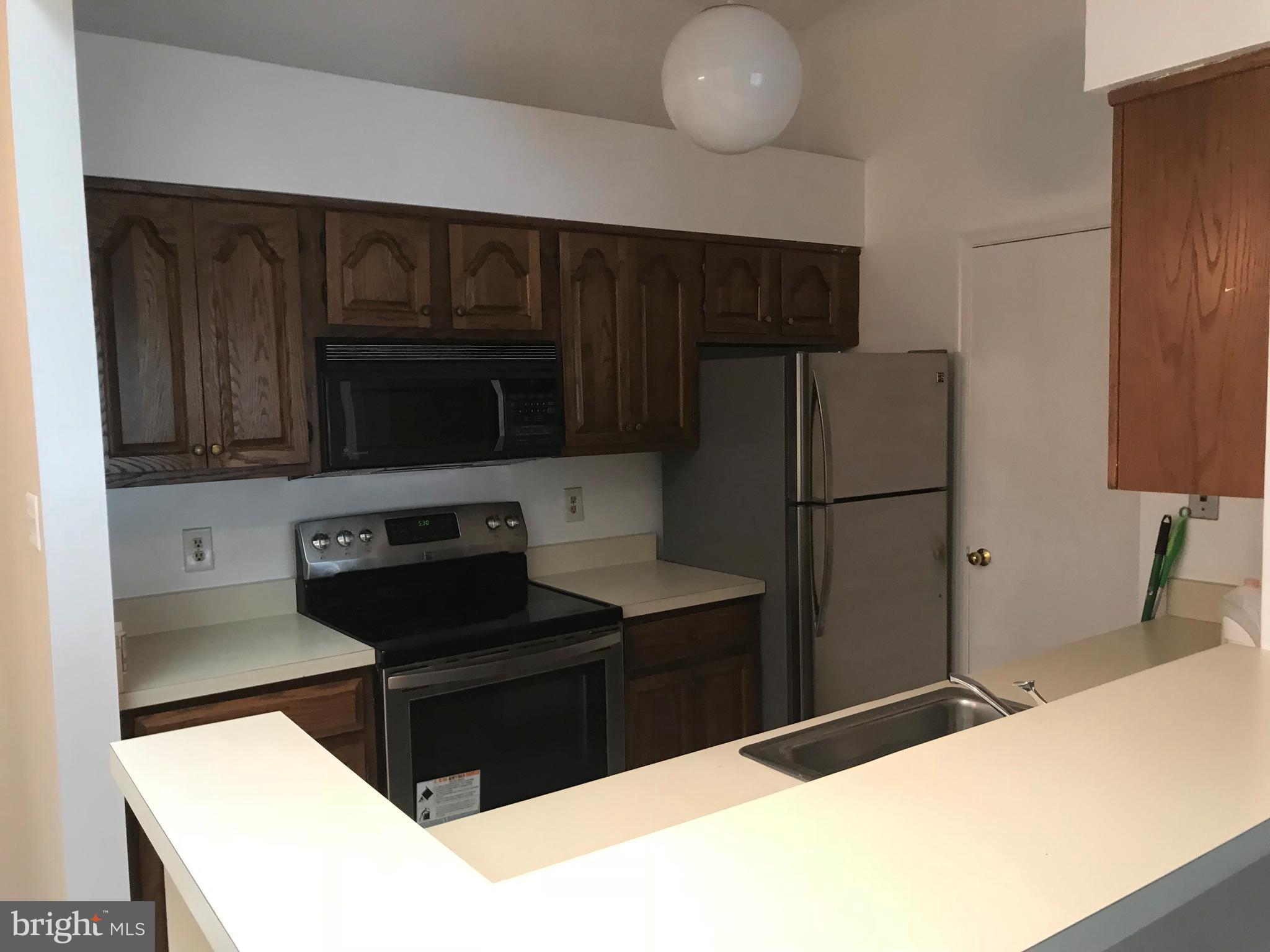 LAFAYETTE FOREST - Residential Lease