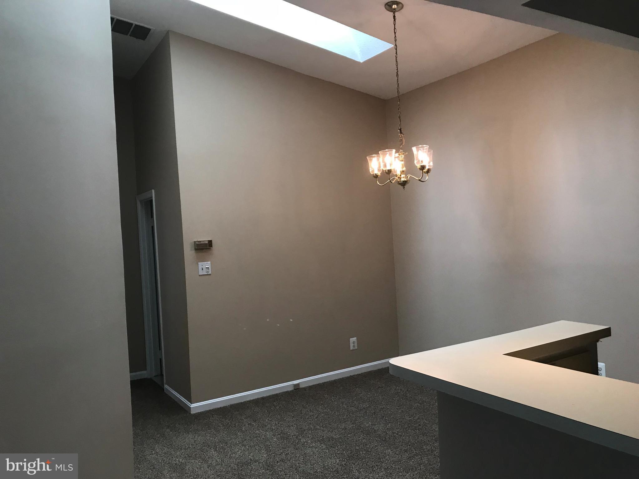 LAFAYETTE FOREST - Residential Lease