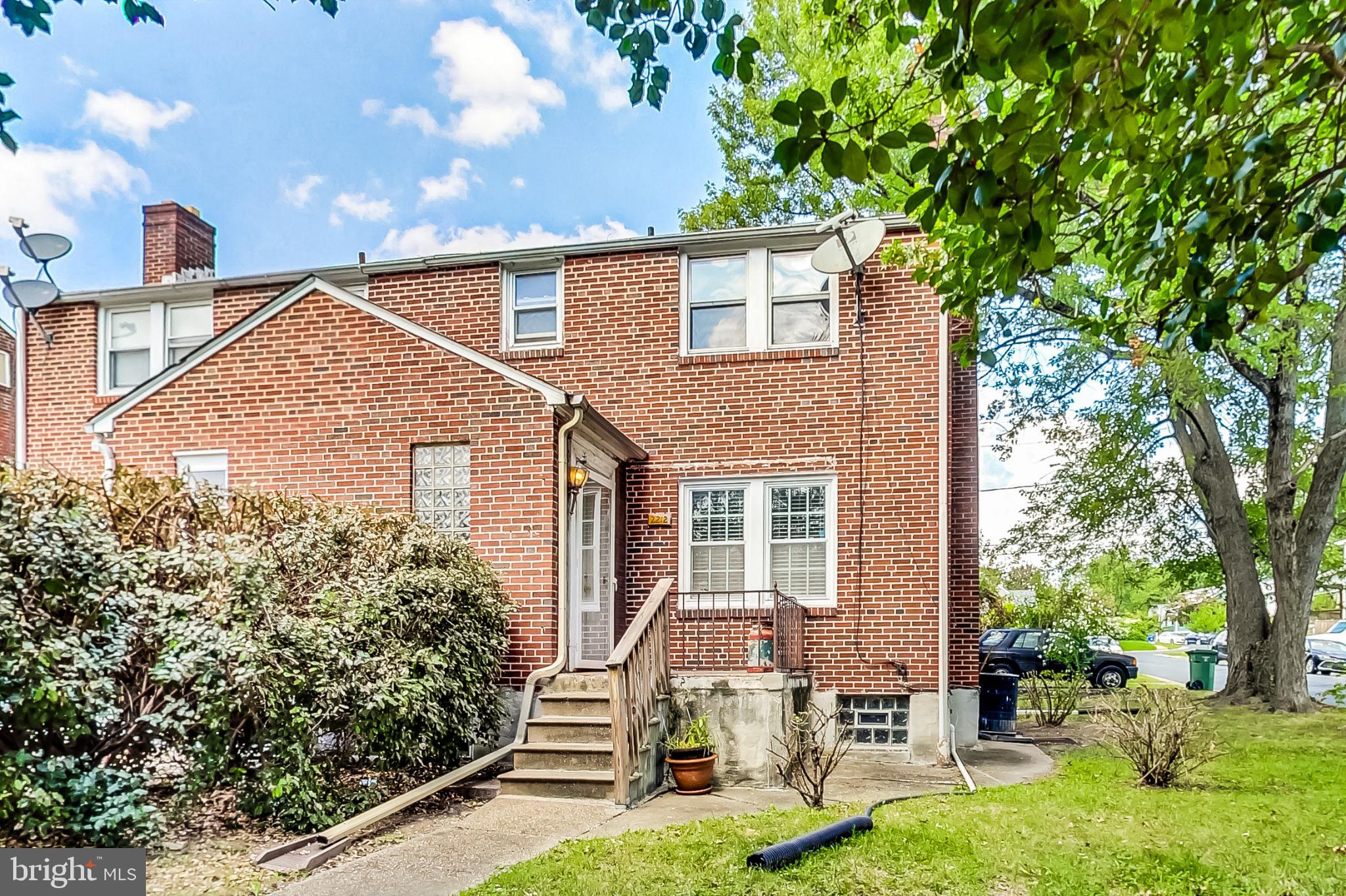 HAMILTON HILLS - Residential Lease