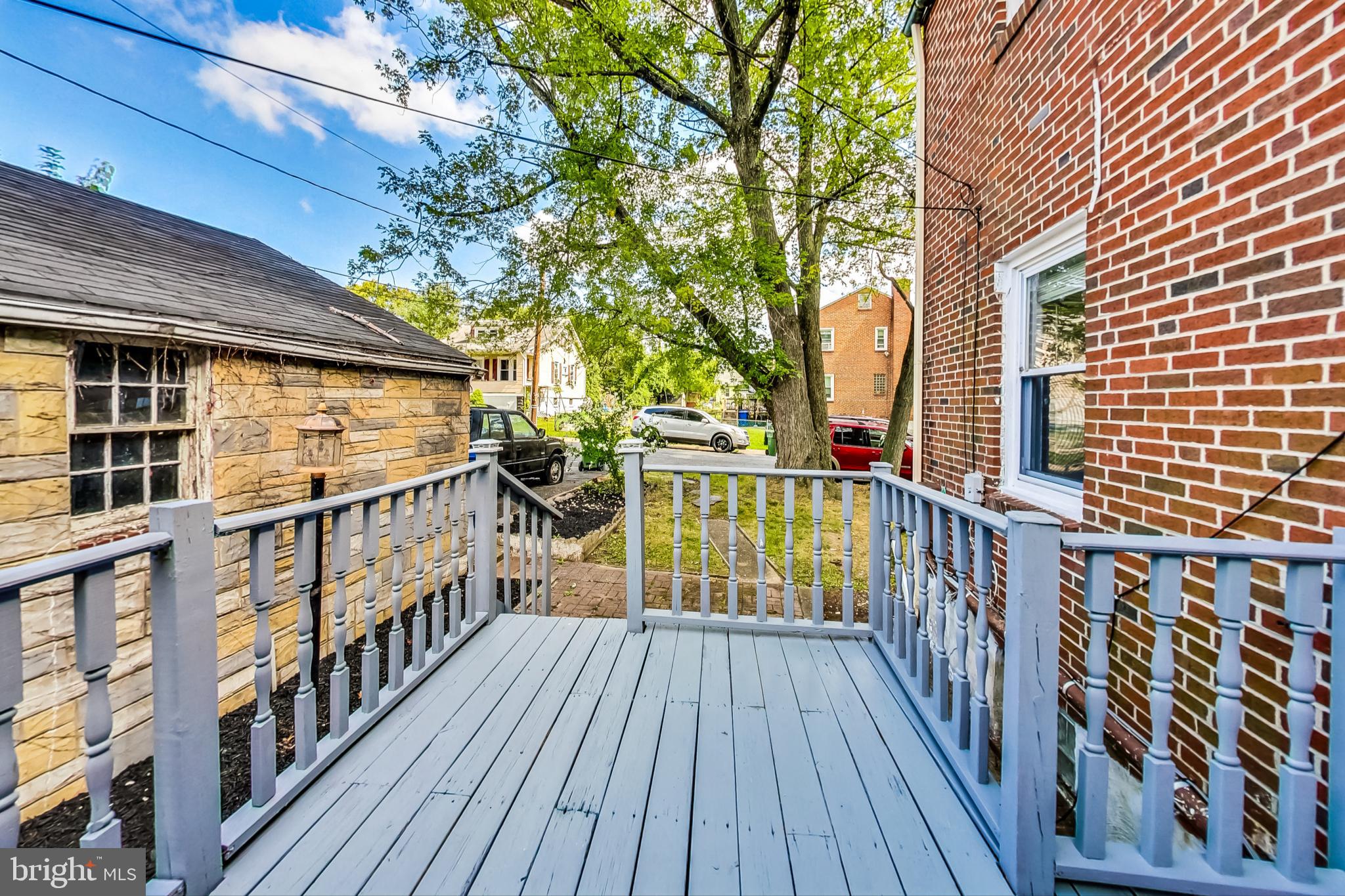 HAMILTON HILLS - Residential Lease