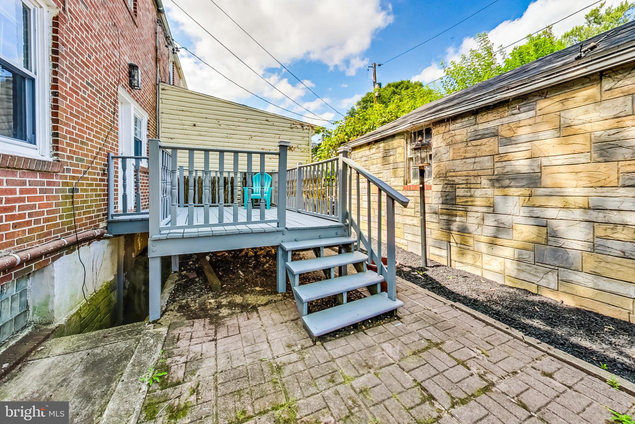 HAMILTON HILLS - Residential Lease