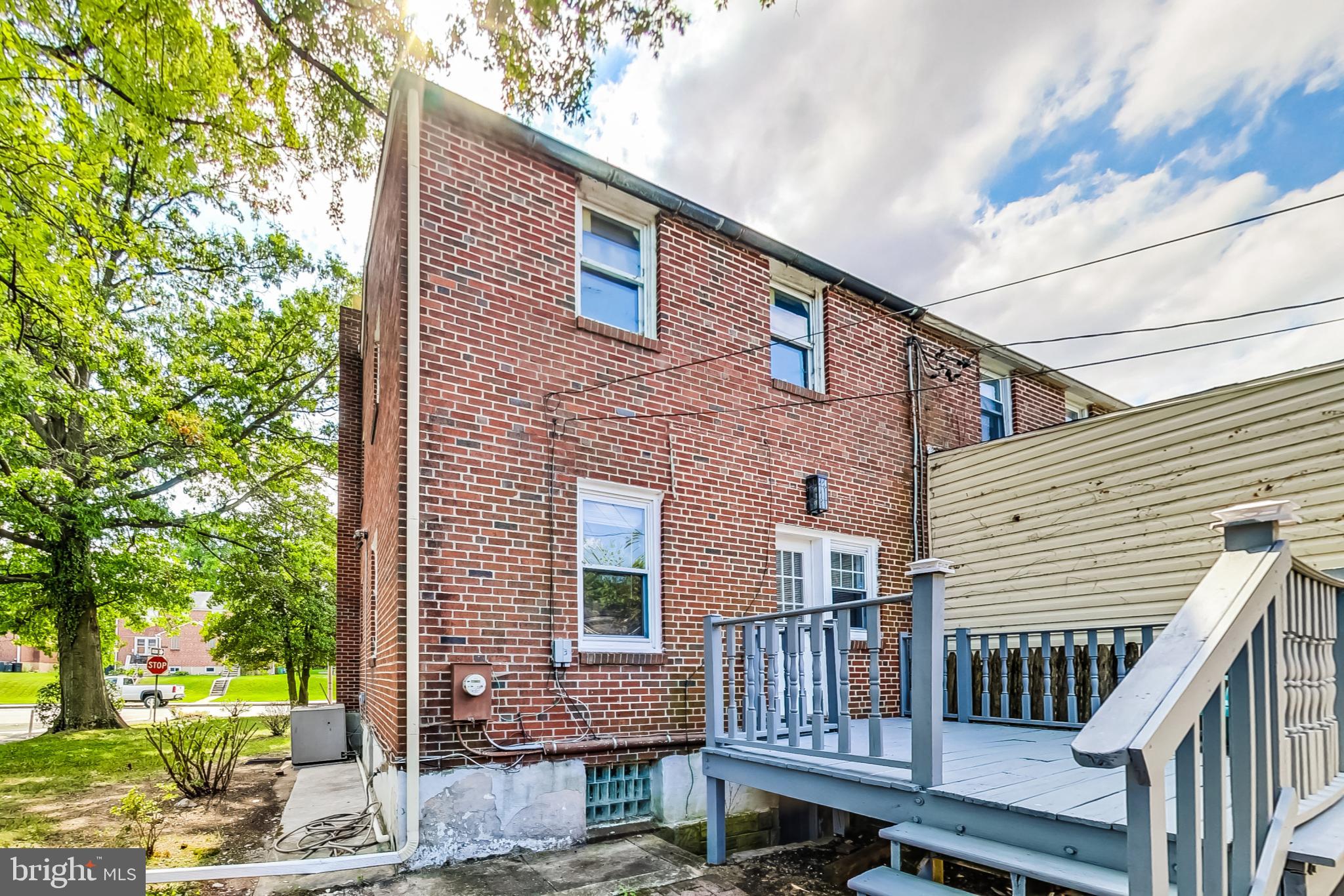 HAMILTON HILLS - Residential Lease