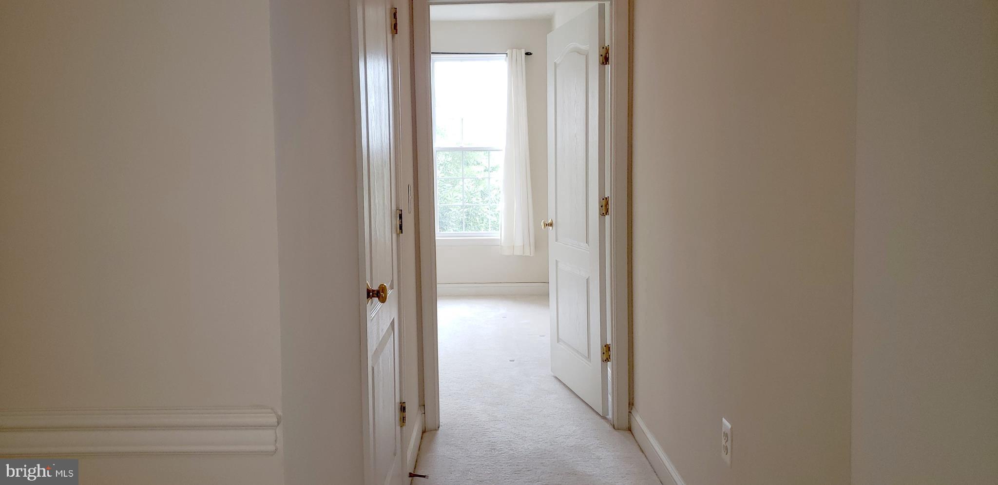 RIVER HILL - Residential Lease