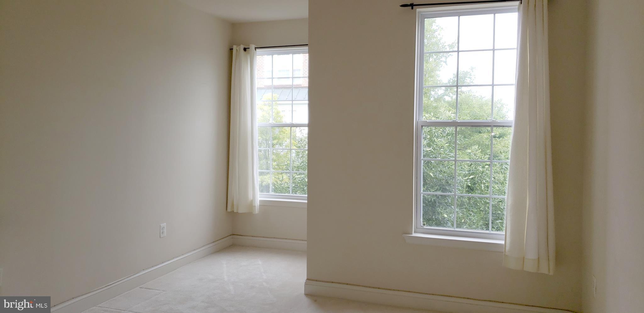 RIVER HILL - Residential Lease