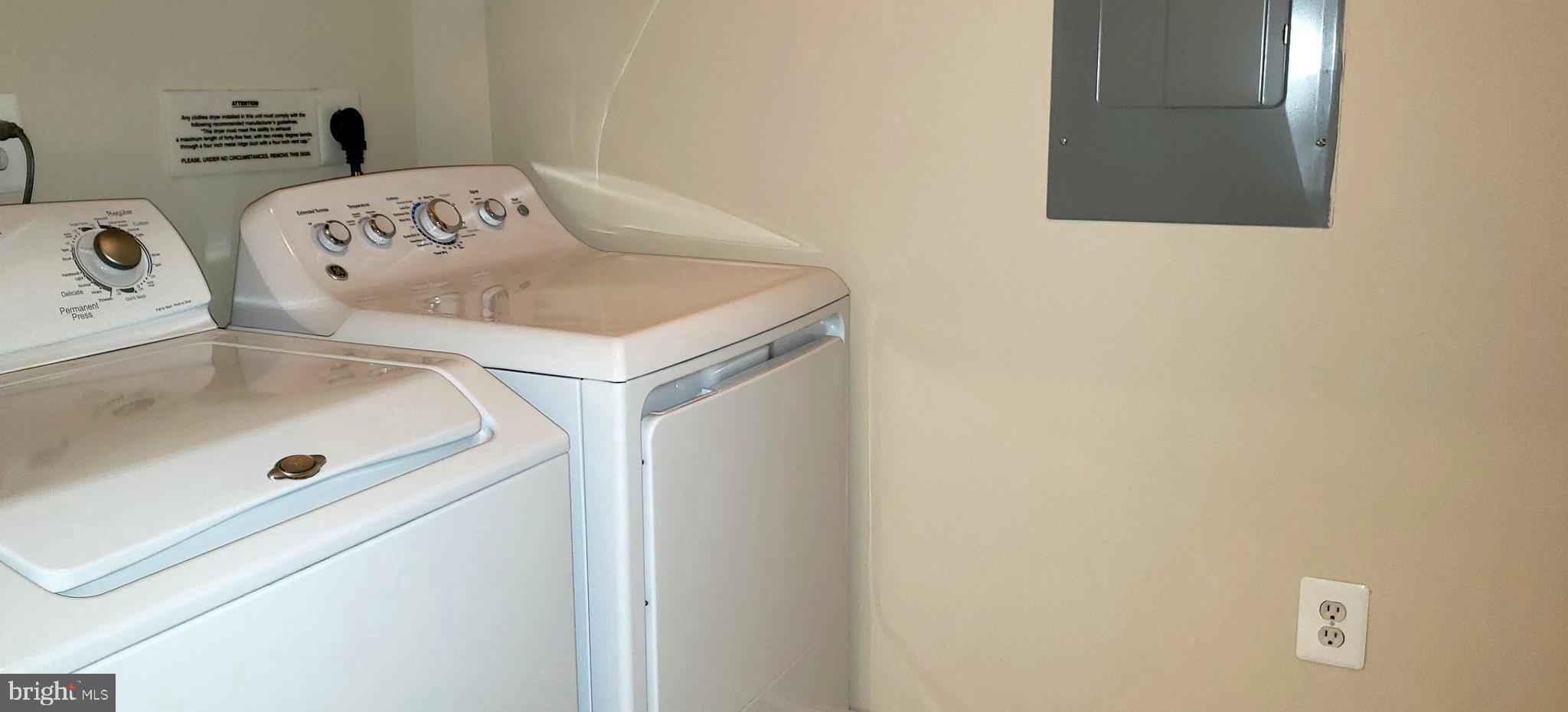 RIVER HILL - Residential Lease