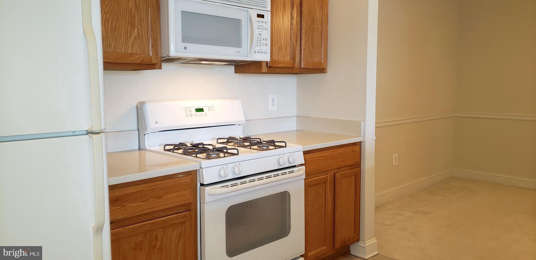 RIVER HILL - Residential Lease