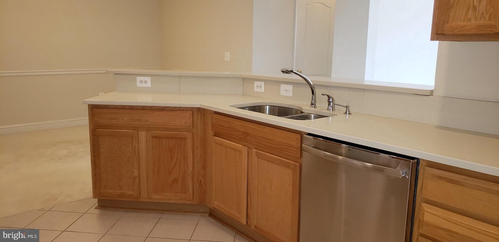 RIVER HILL - Residential Lease