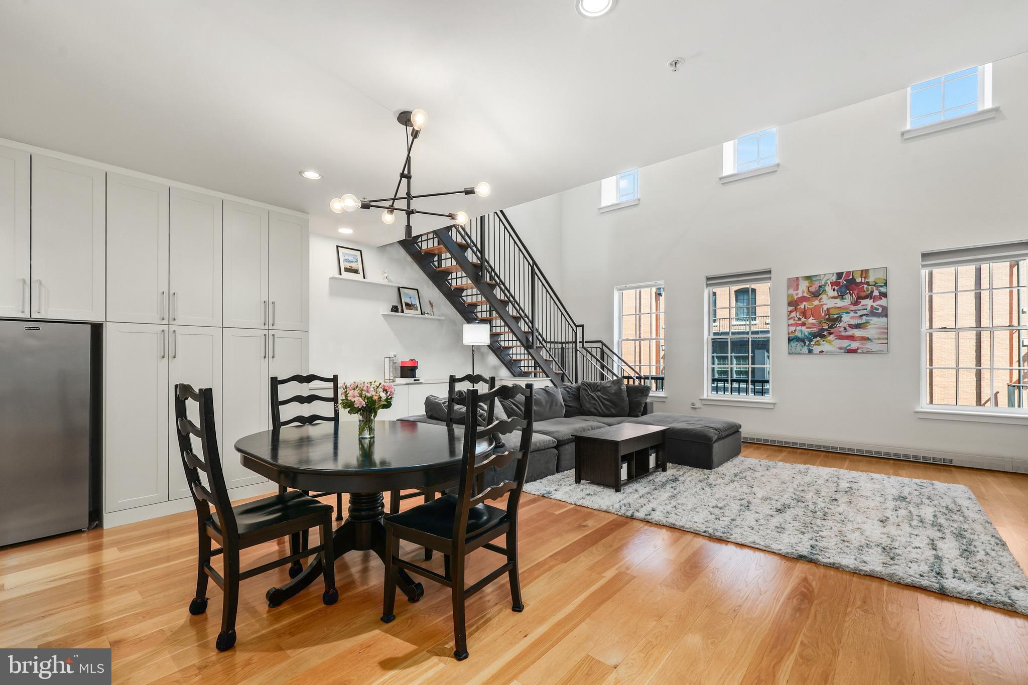 GASLIGHT SQUARE - Residential