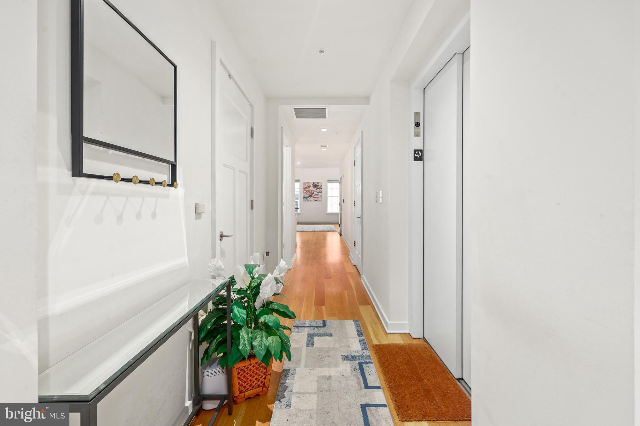 GASLIGHT SQUARE - Residential